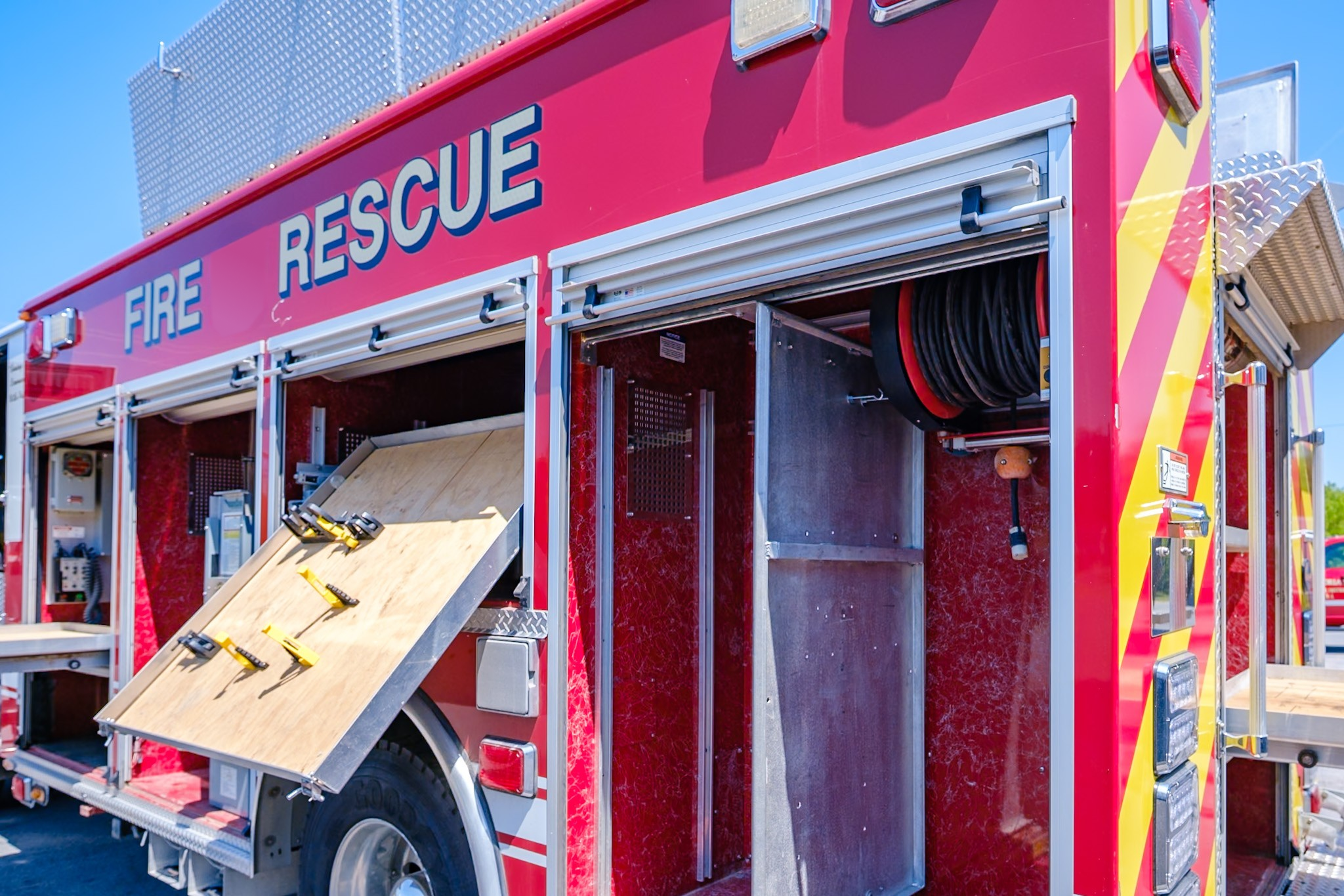 2010 KME Predator Heavy Rescue - image 34