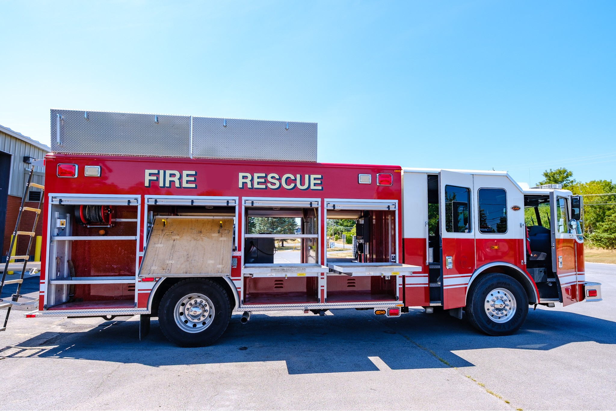 2010 KME Predator Heavy Rescue - image 31