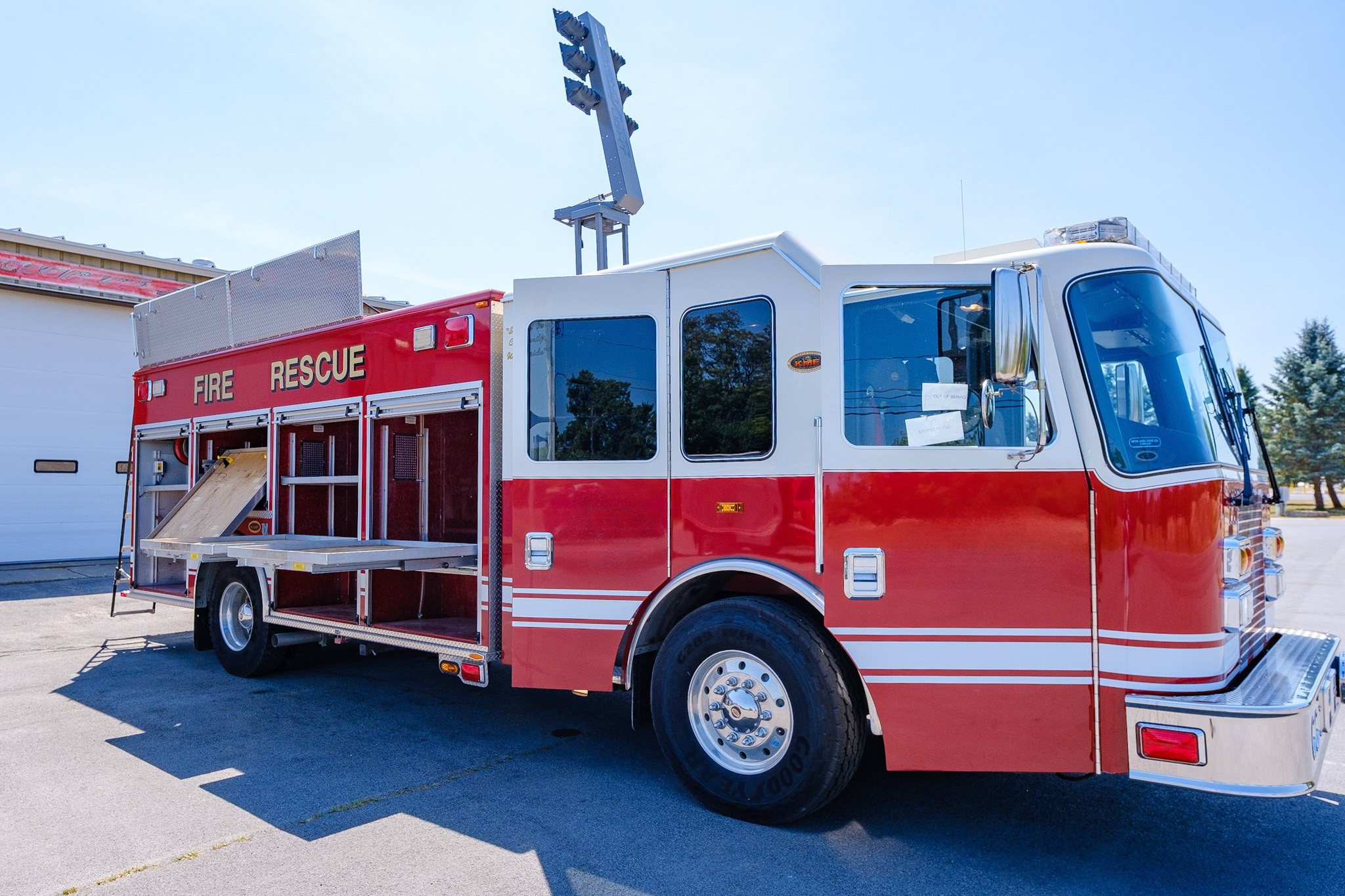 2010 KME Predator Heavy Rescue - image 40