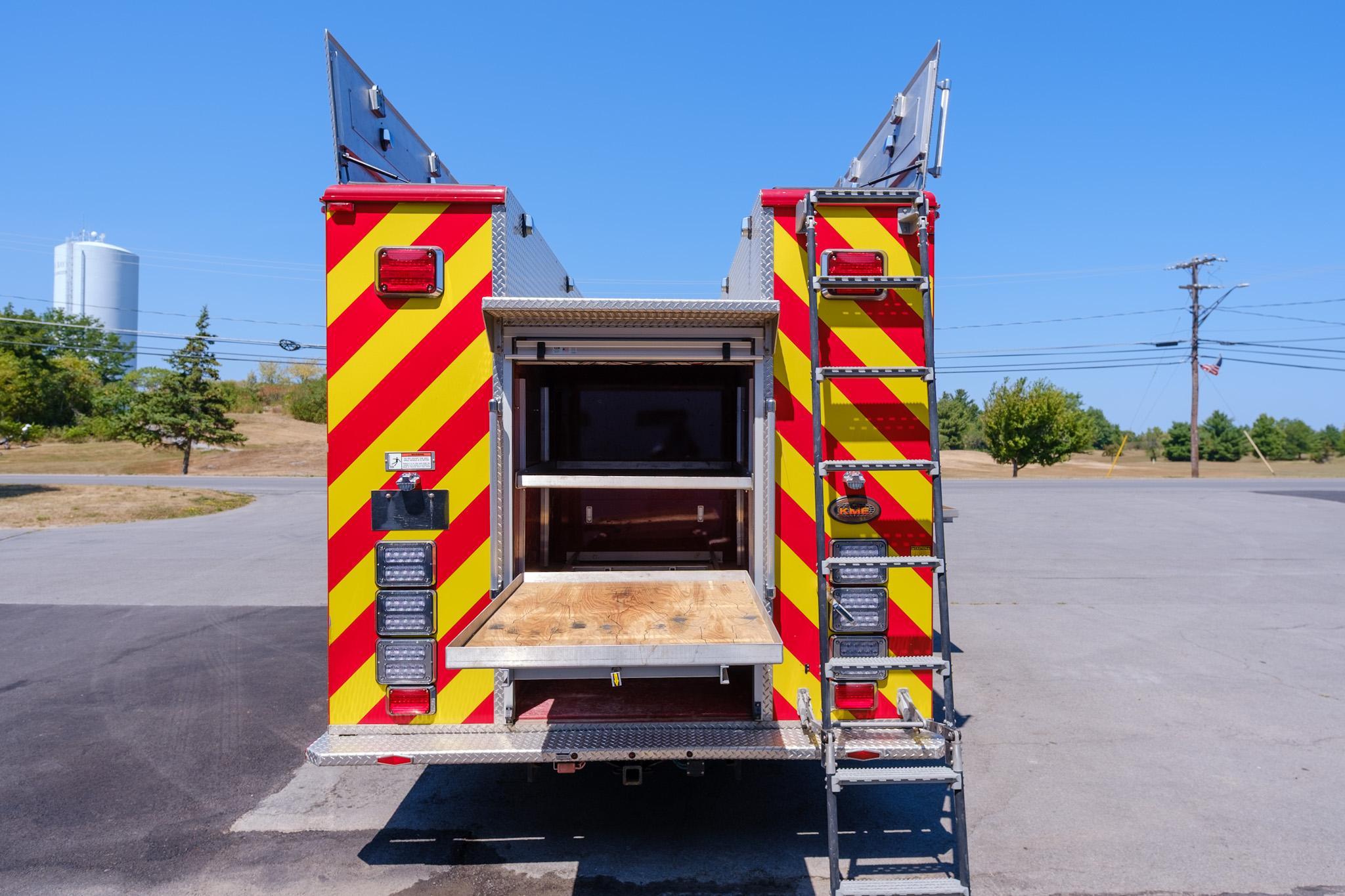 2010 KME Predator Heavy Rescue - image 16