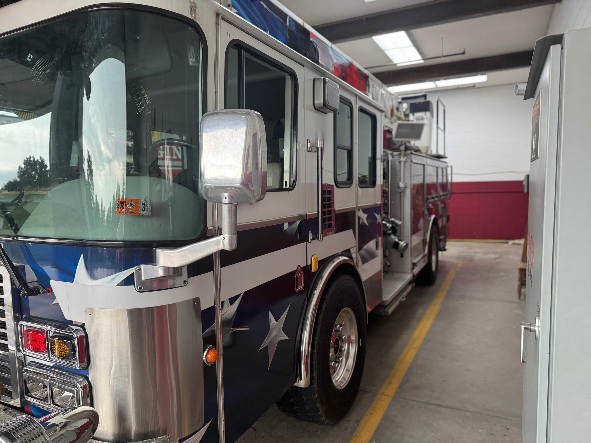 1995 HME 75' Quint - image 1