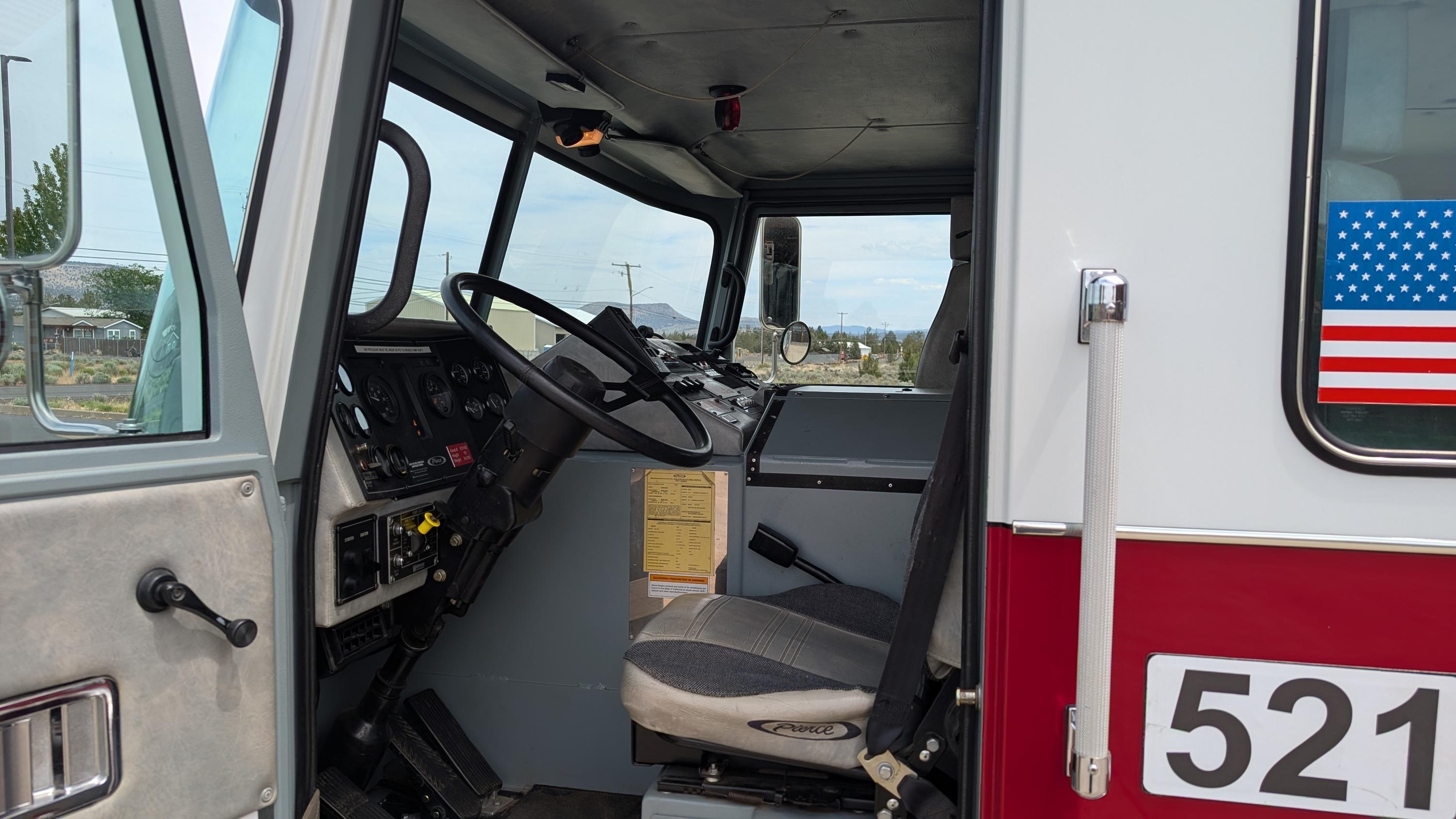 2000 Pierce Saber Pumper - image 47