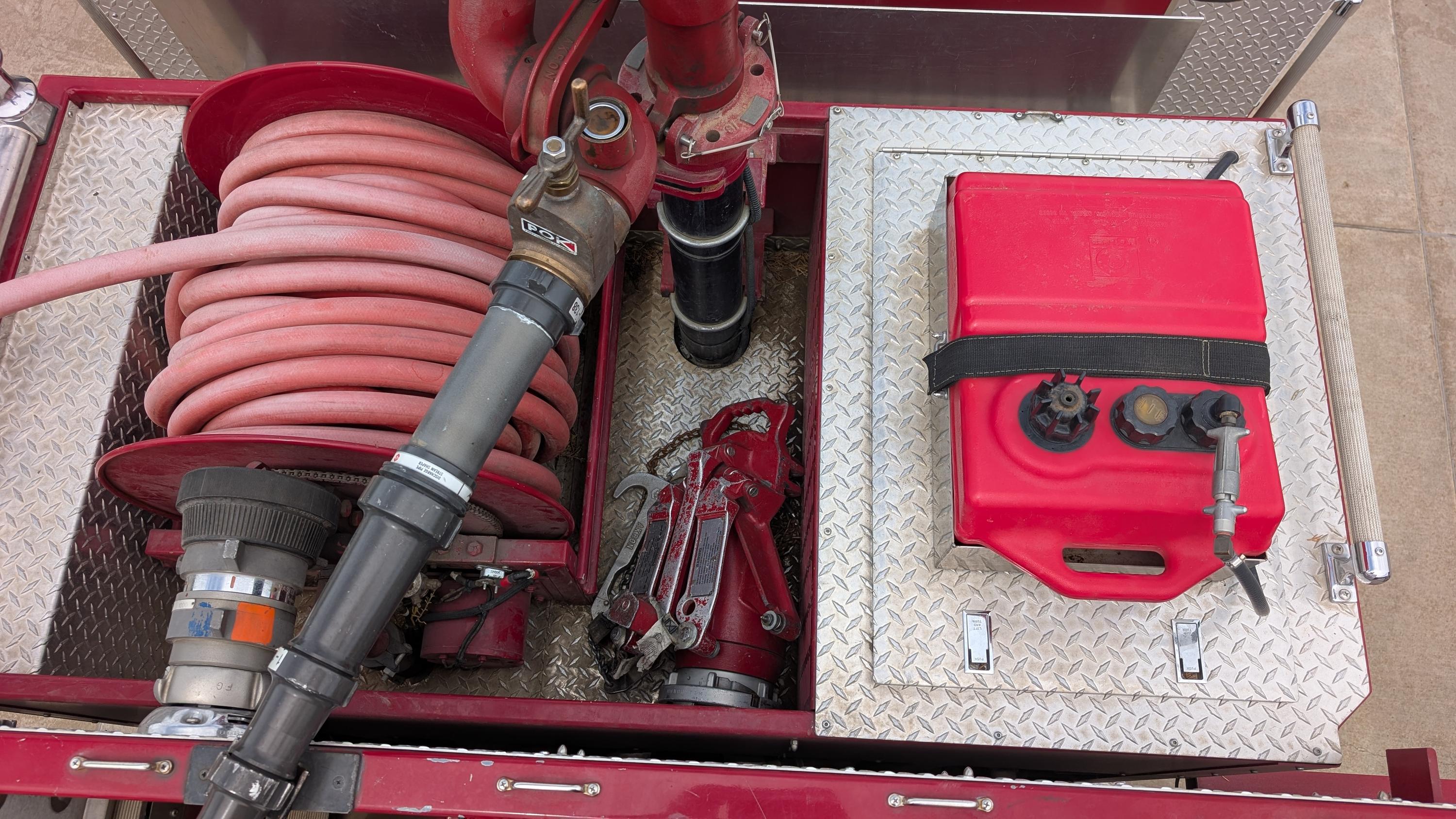 2000 Pierce Saber Pumper - image 12