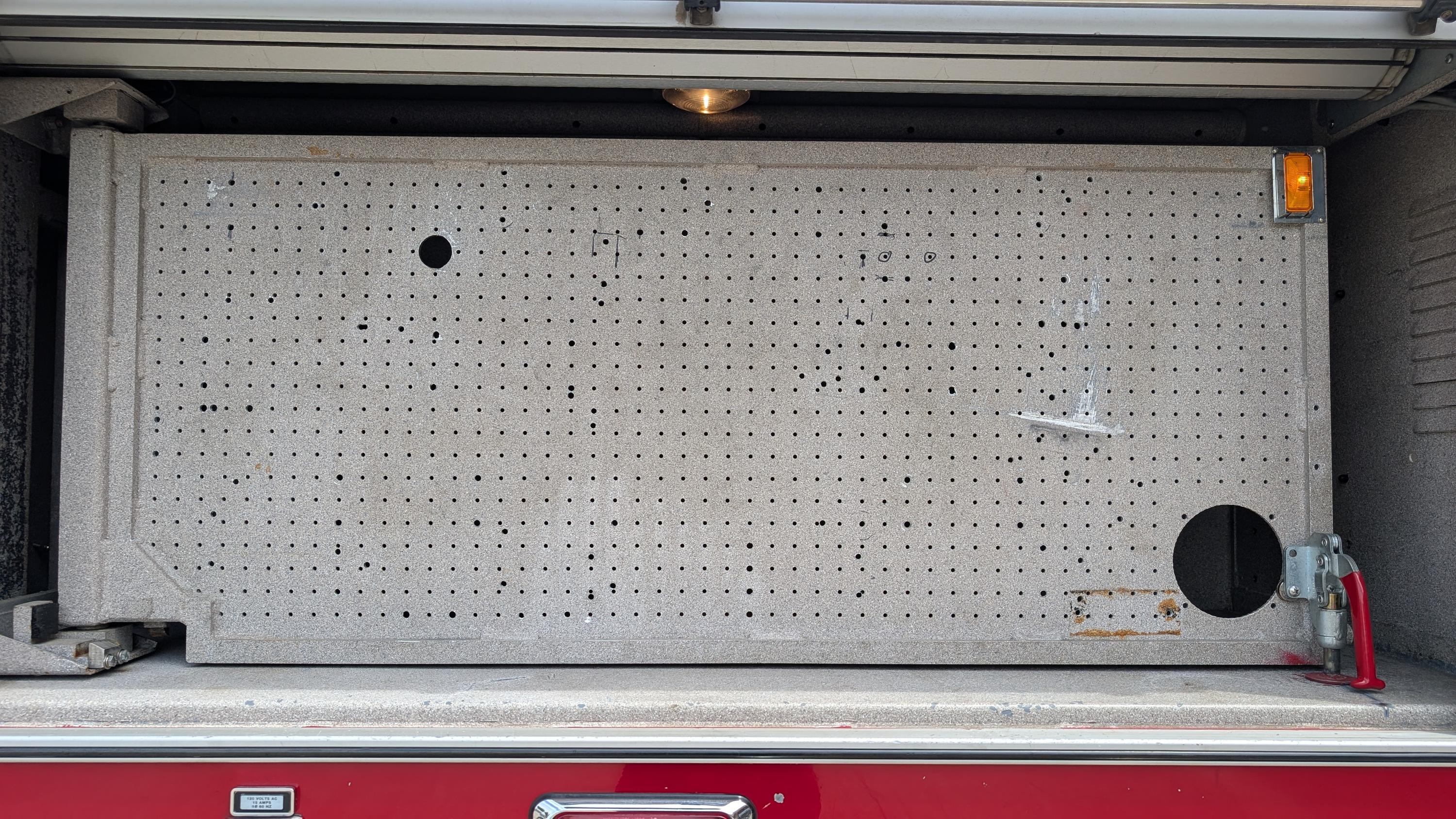 2000 Pierce Saber Pumper - image 36