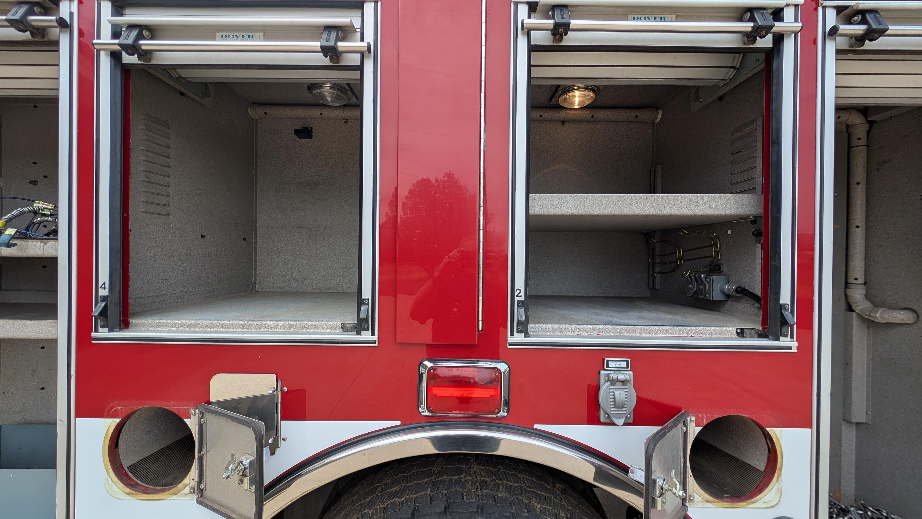 2000 Pierce Saber Pumper - image 24
