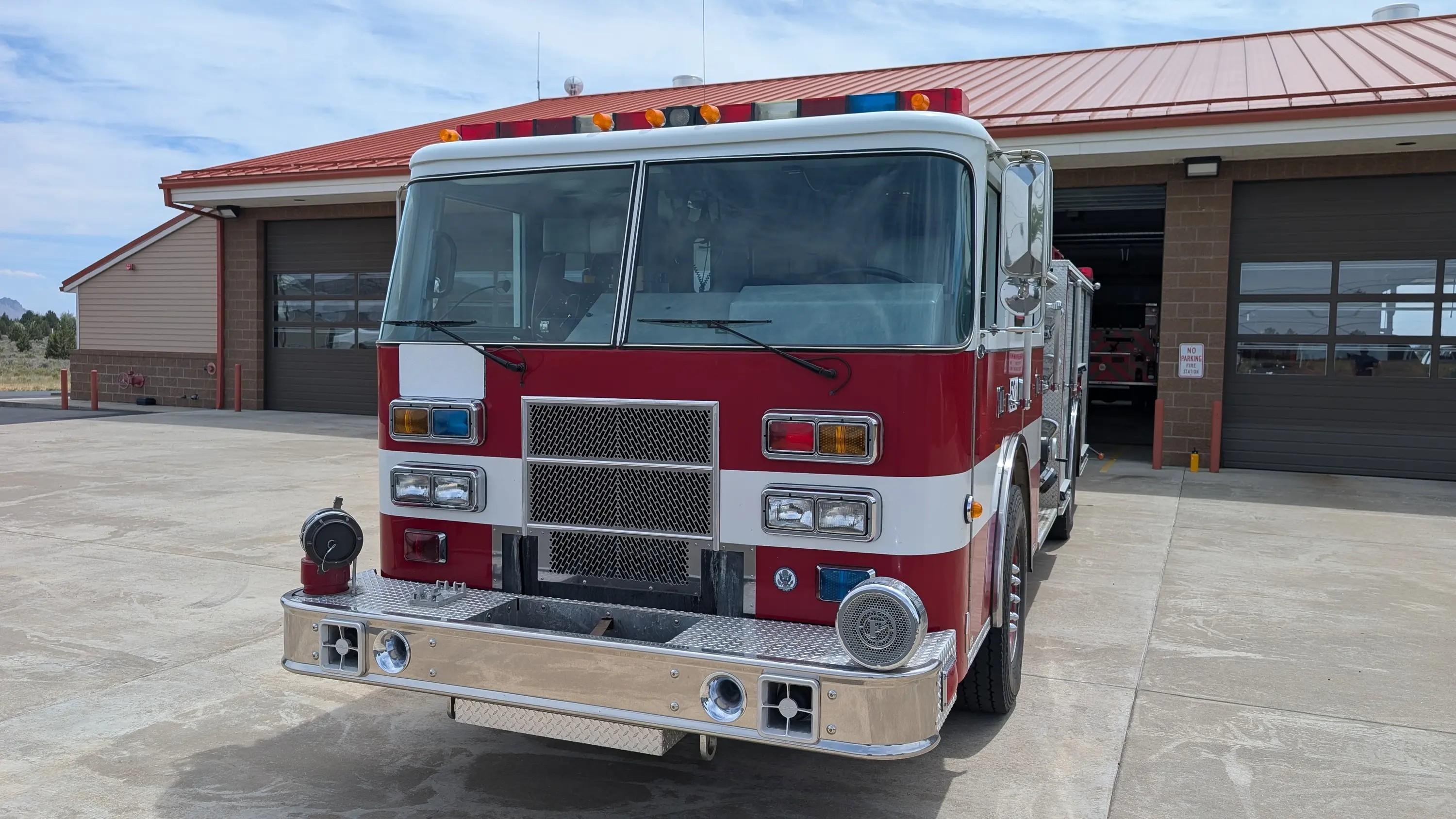 2000 Pierce Saber Pumper - image 6