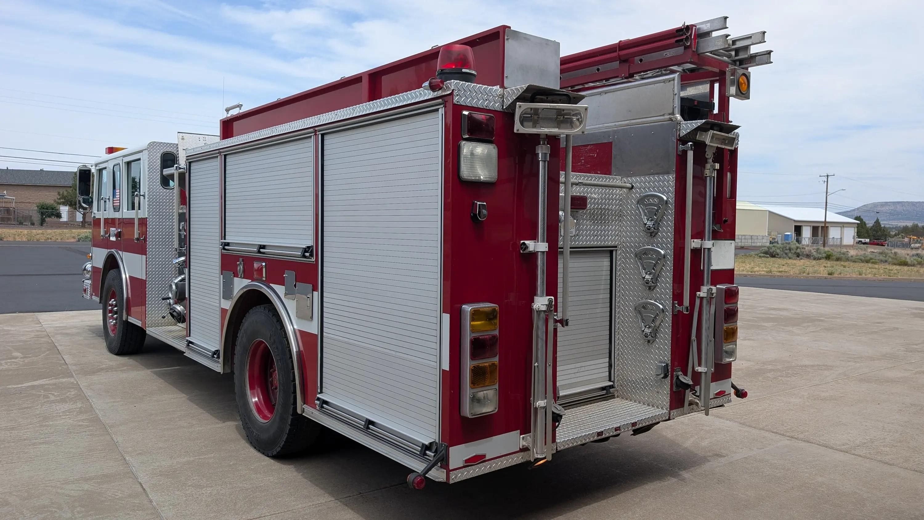 2000 Pierce Saber Pumper - image 7