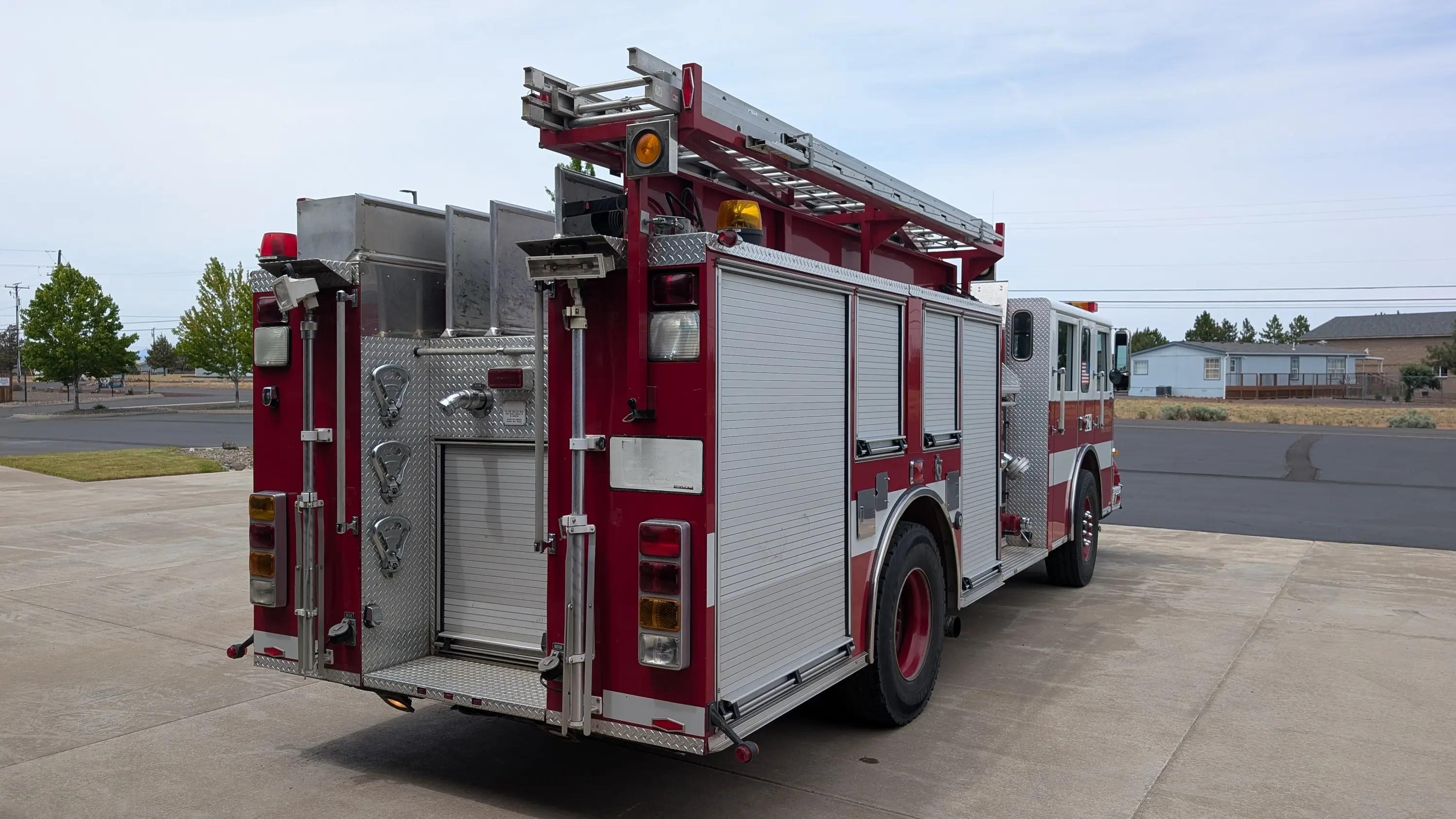 2000 Pierce Saber Pumper - image 5