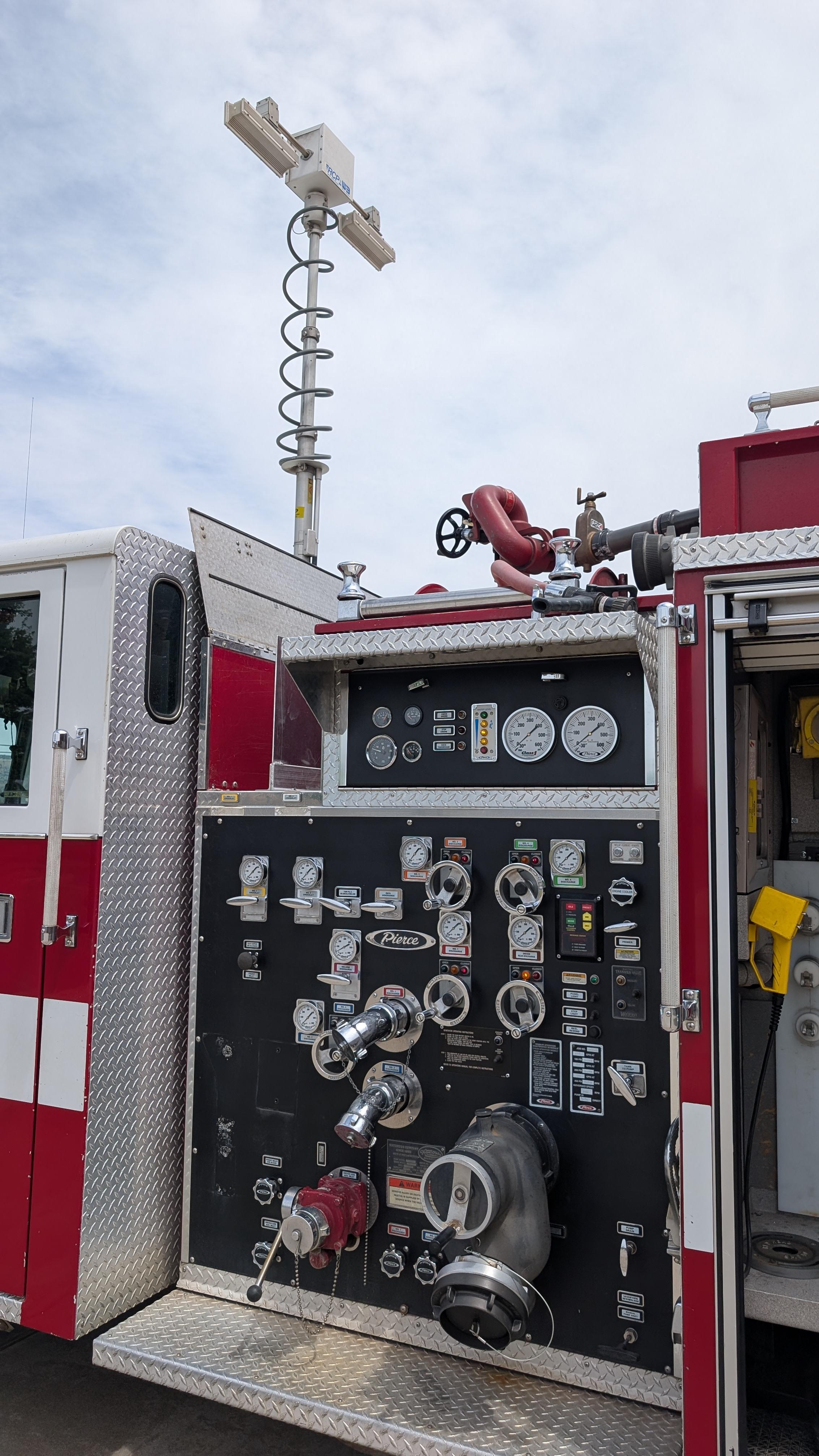 2000 Pierce Saber Pumper - image 39