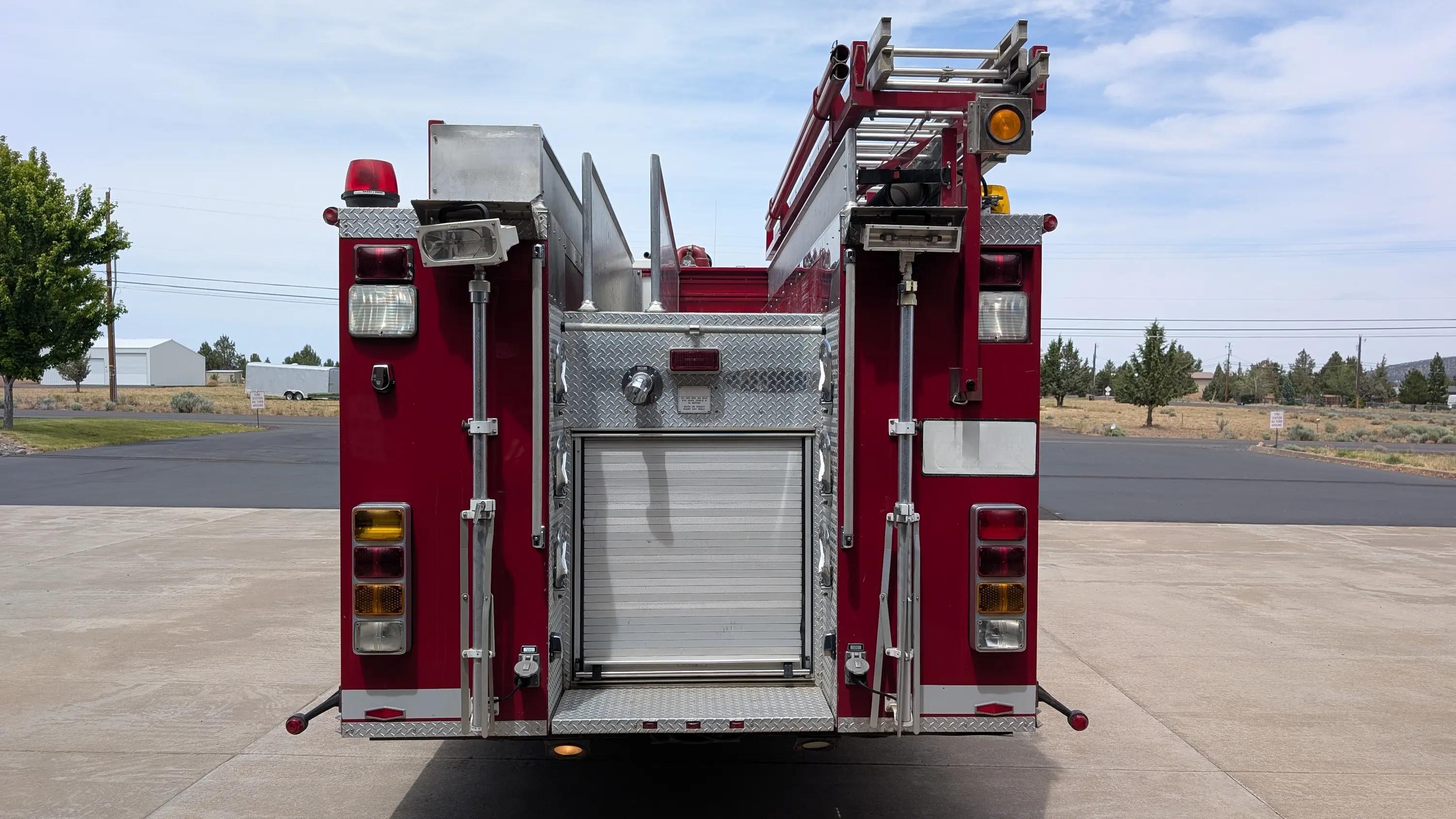 2000 Pierce Saber Pumper - image 8