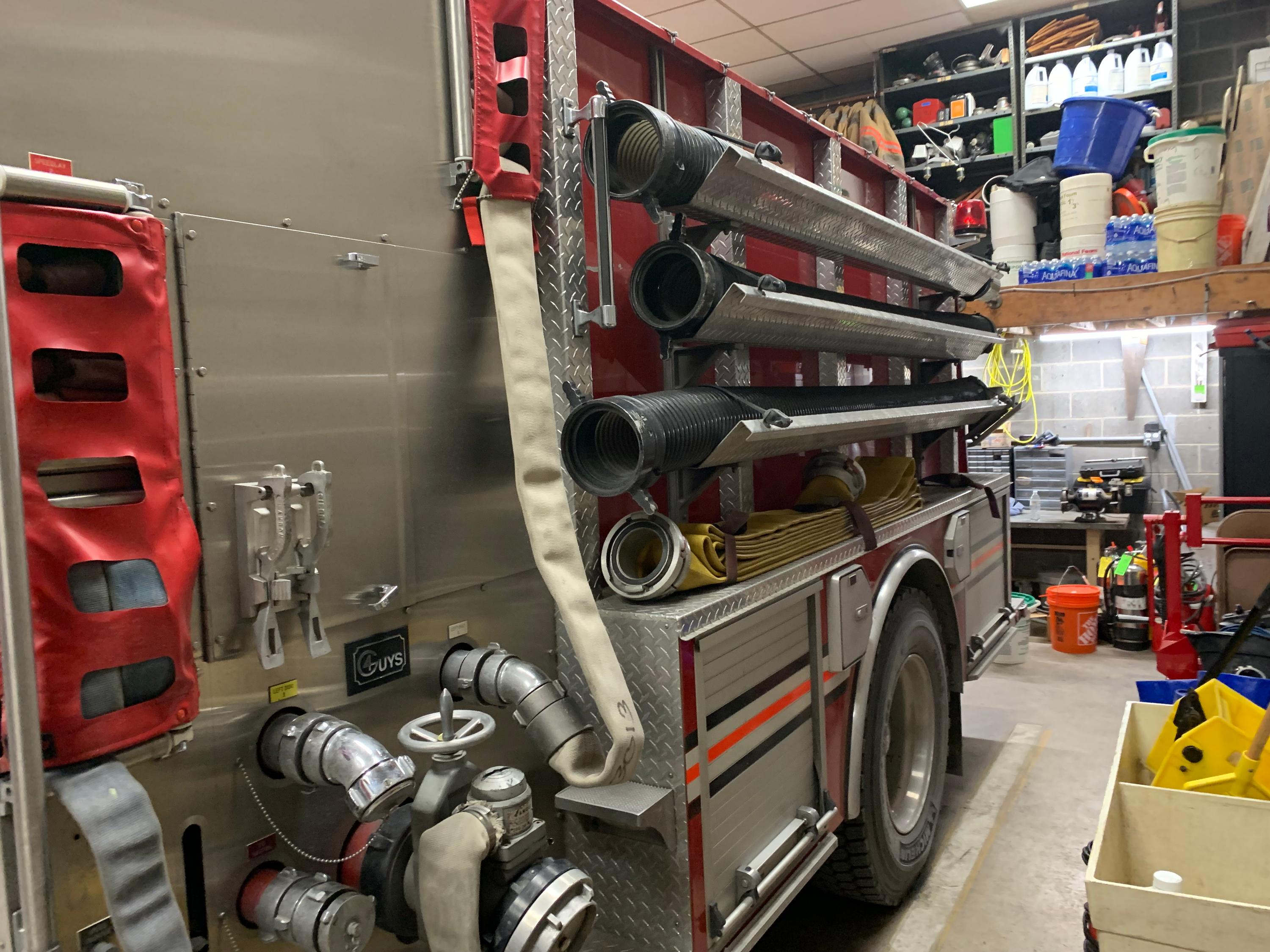 1995 FL70 Freightliner Engine - image 8