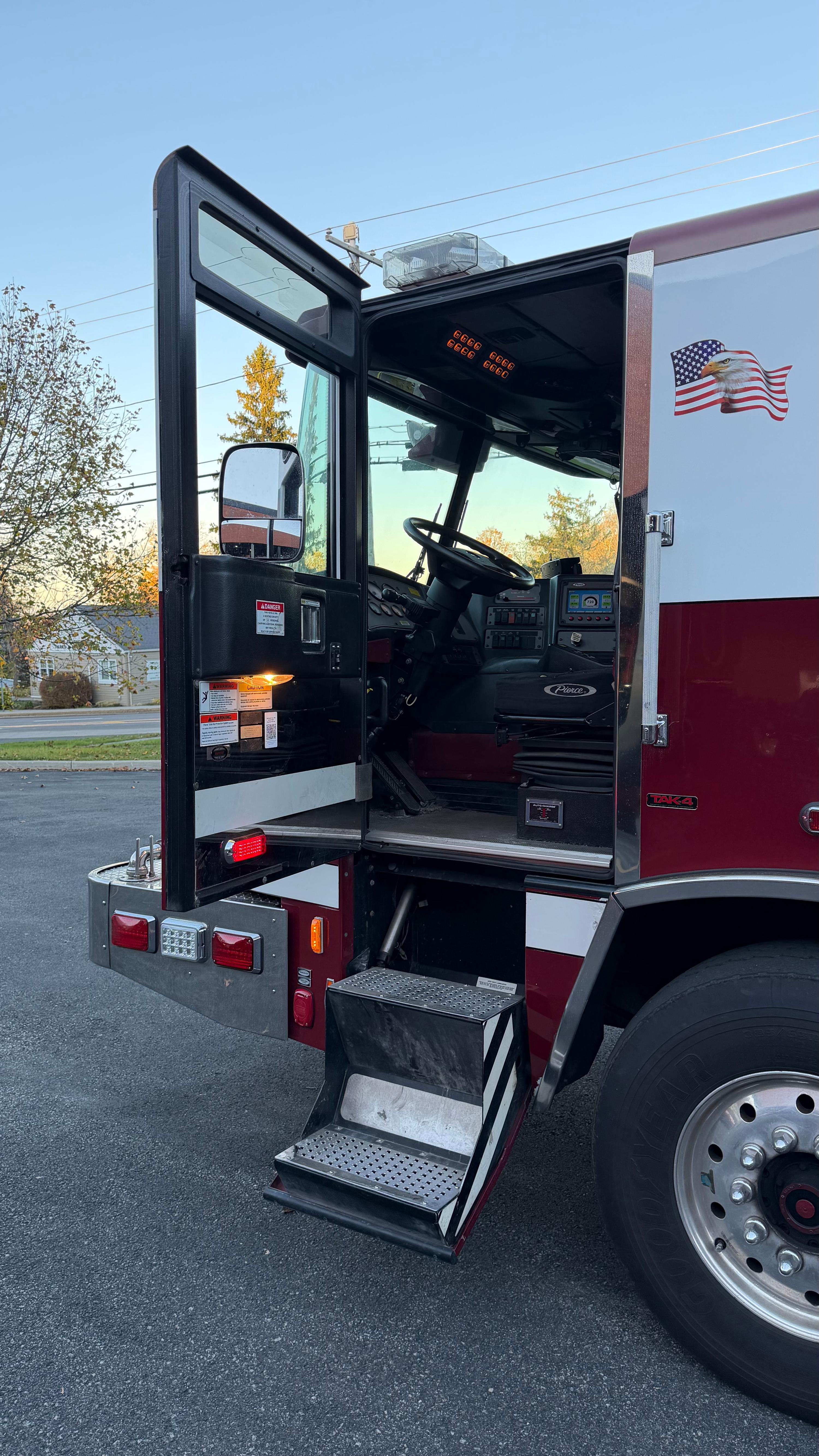 2007 Pierce Pumper - image 11