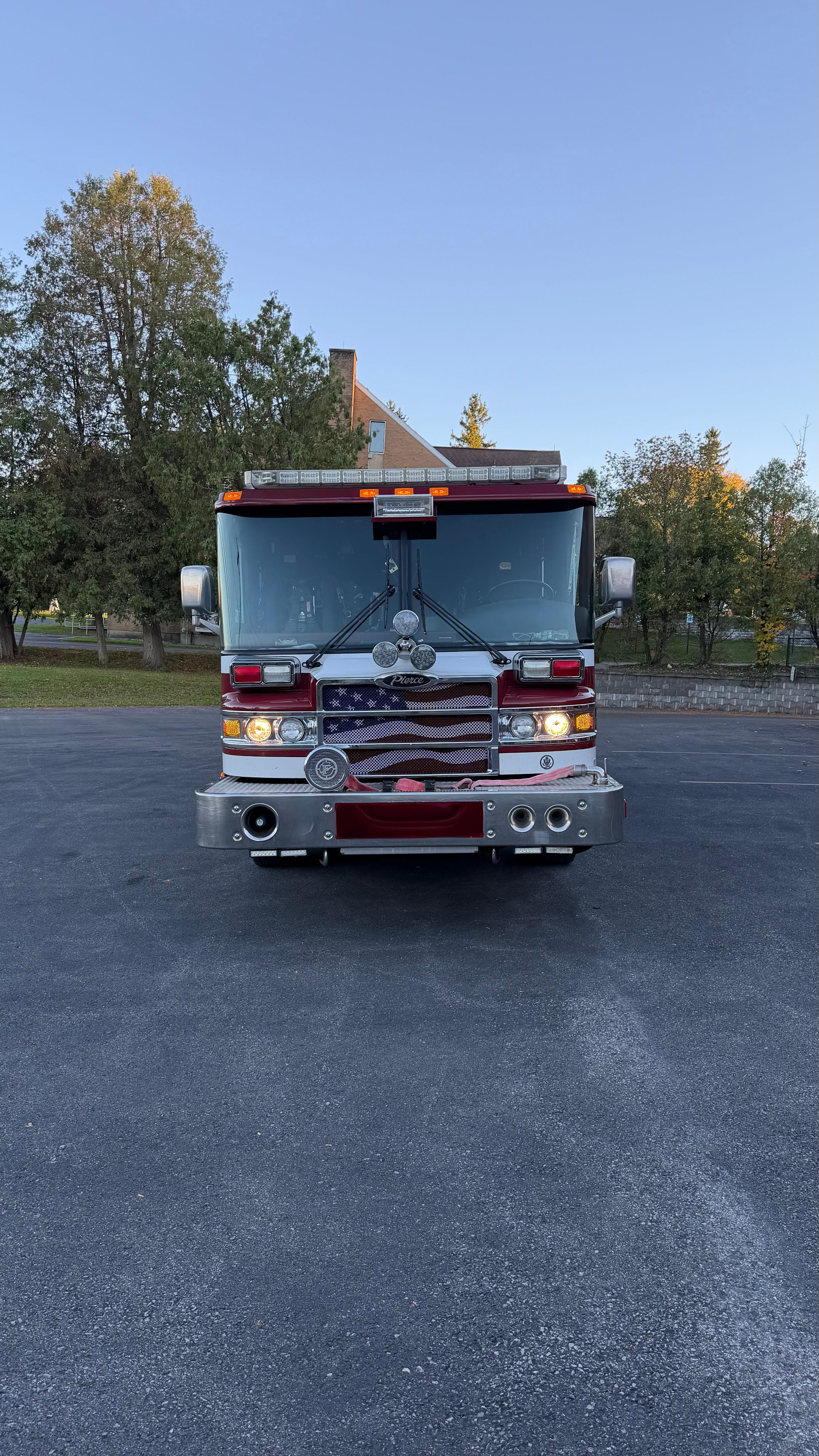 2007 Pierce Pumper - image 2