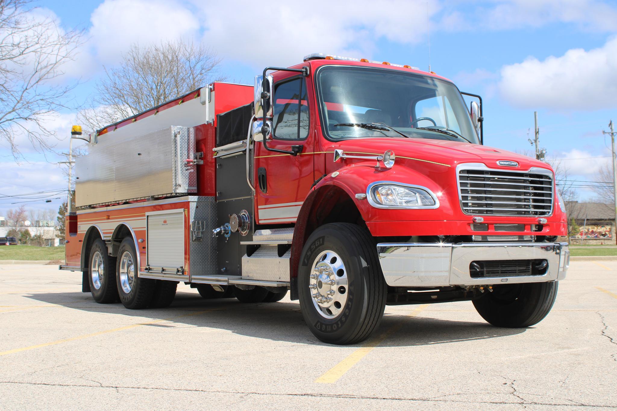 2013 Freightliner M2 3000 Gallon Tender/Tanker - image 2