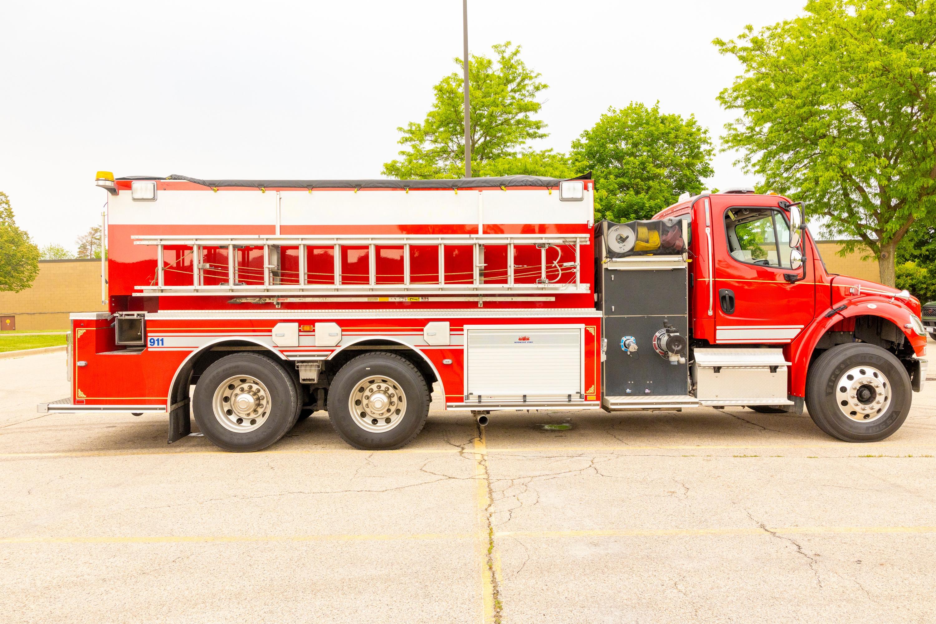 2014 Freightliner M2 3000 Gallon Tender/Tanker - image 7