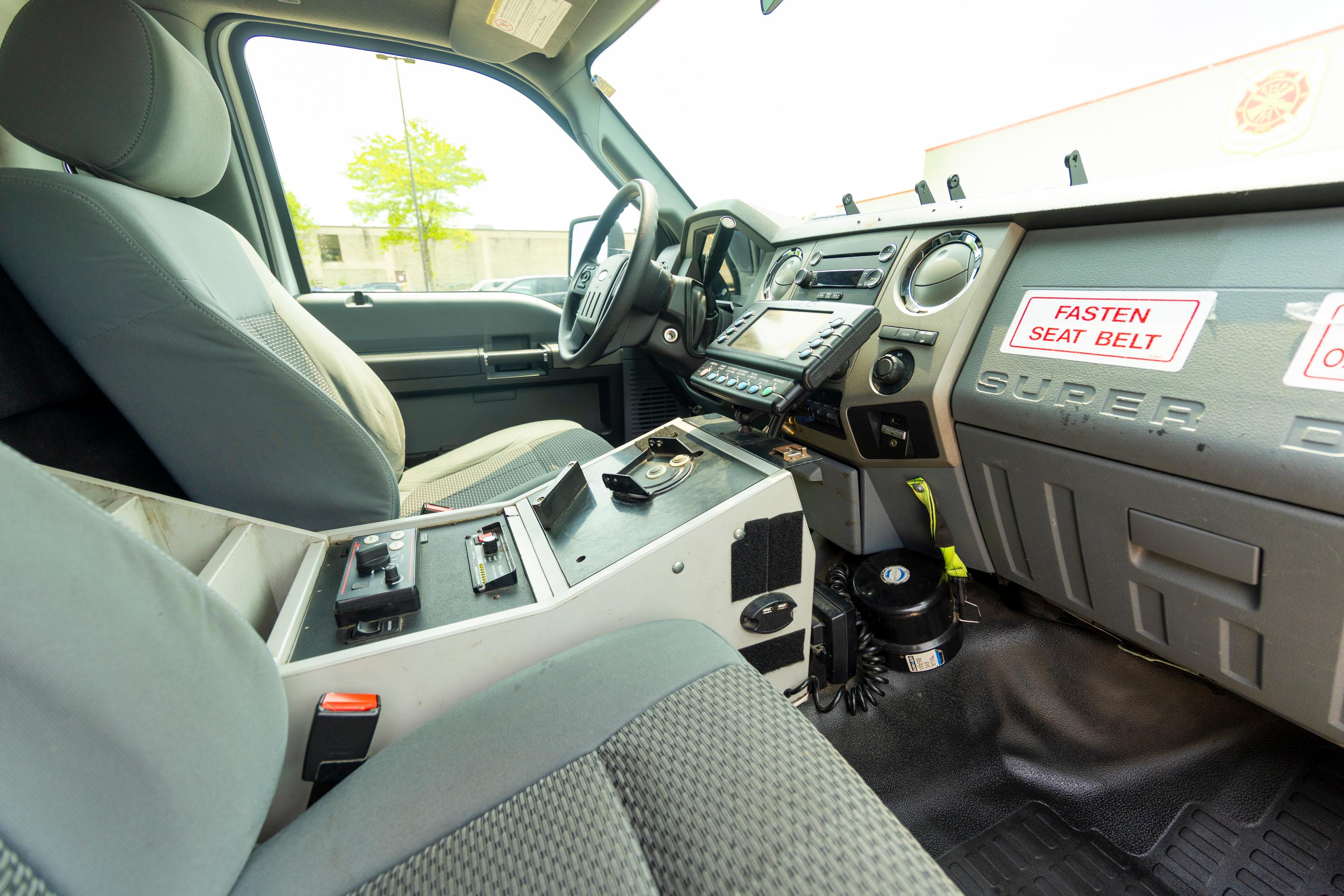 2014 Ford F-450 4x4 Type I - image 16