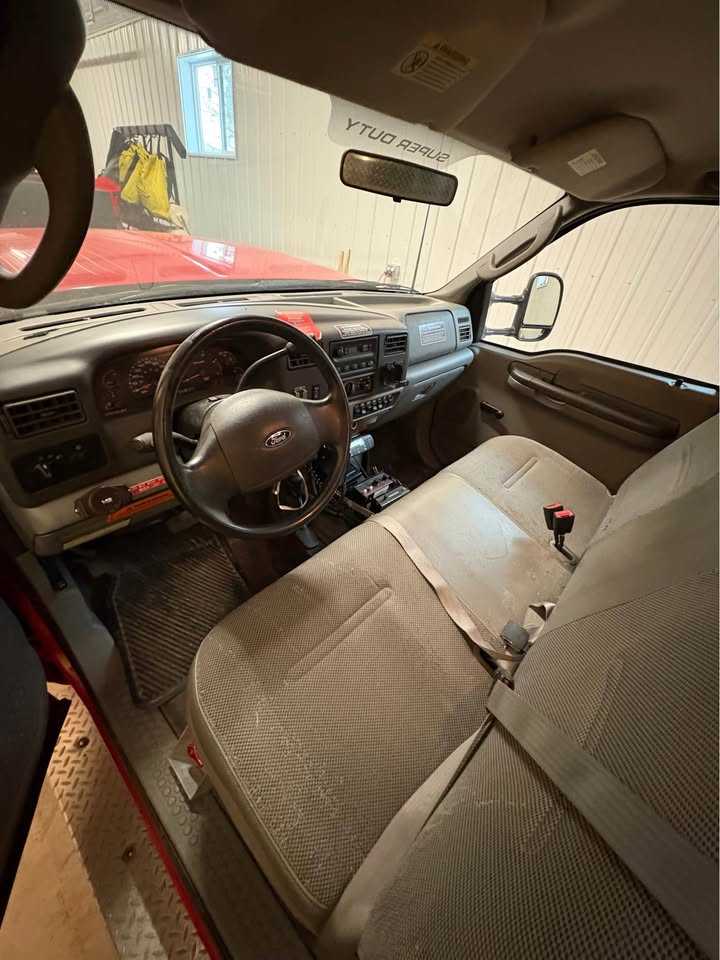 2003 KME Ford 4x4 Mini Pumper — photo 8