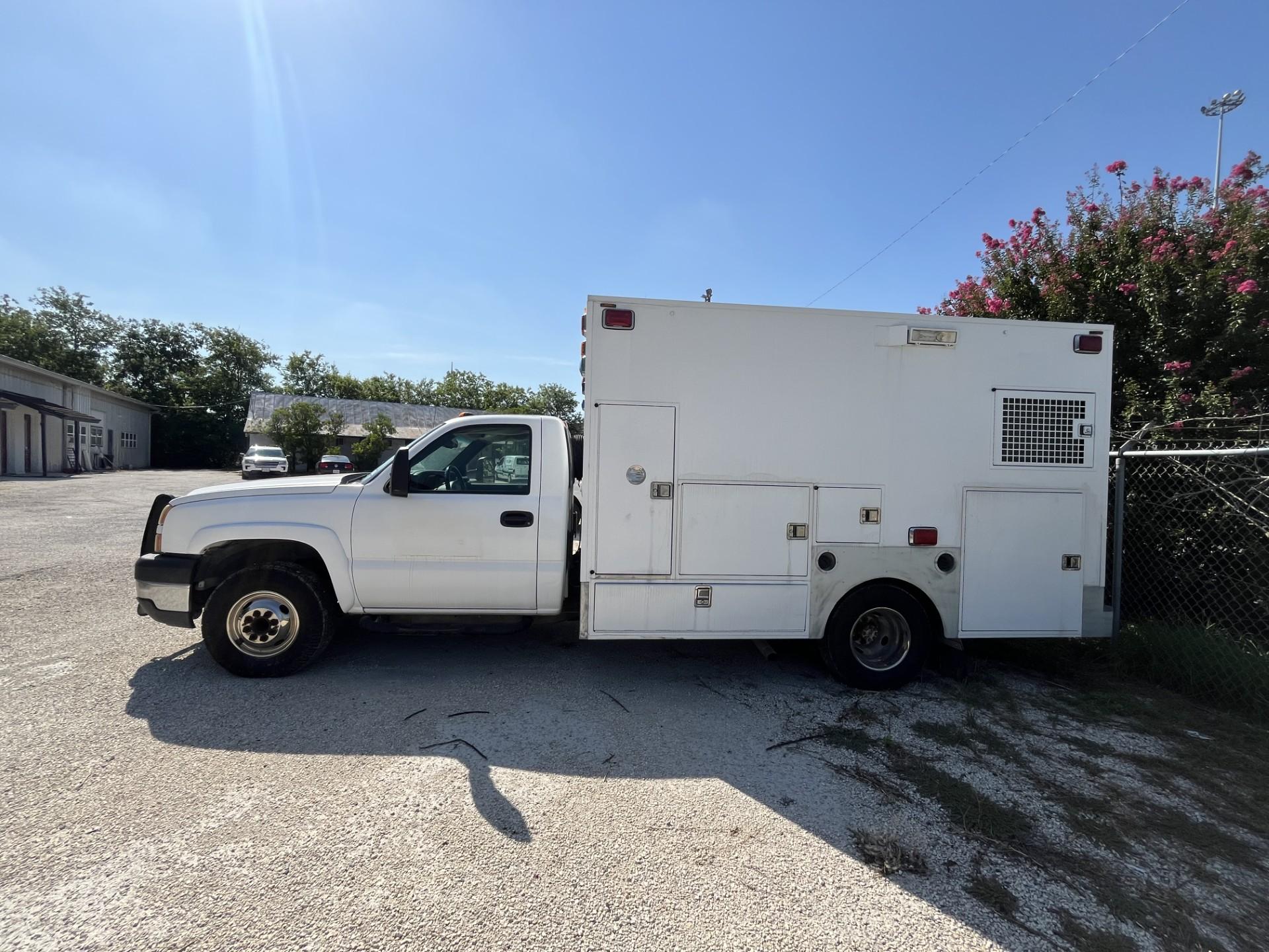 2007 Chevy Silverado 3500 Classic LS Type I - image 1