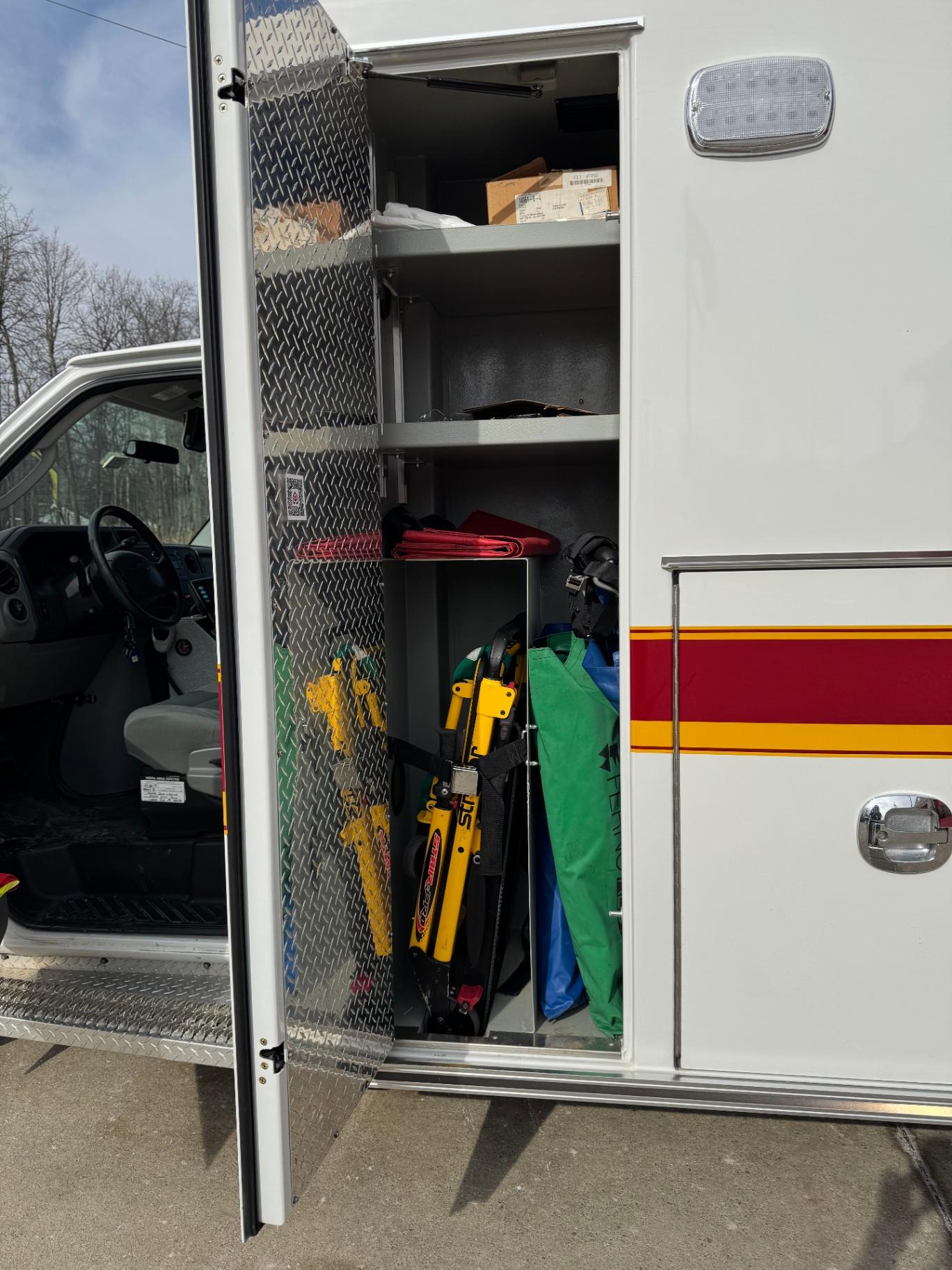 2009 Braun Ford Type III Ambulance - image 15