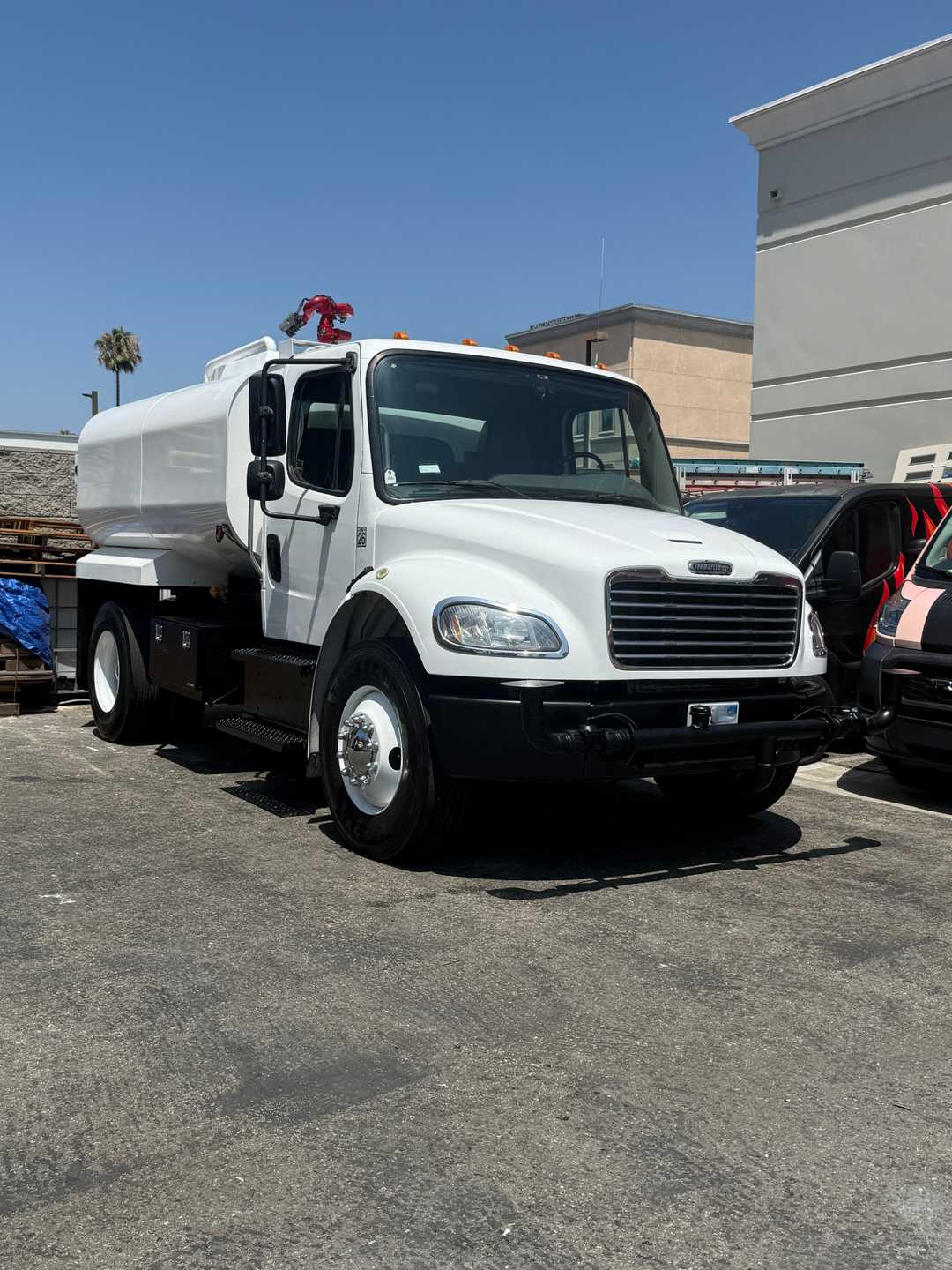 2017 Freightliner GMC 4x4 Tanker