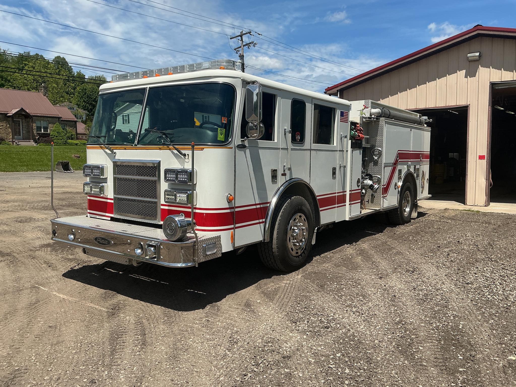 2003 Pierce Pumper - image 1