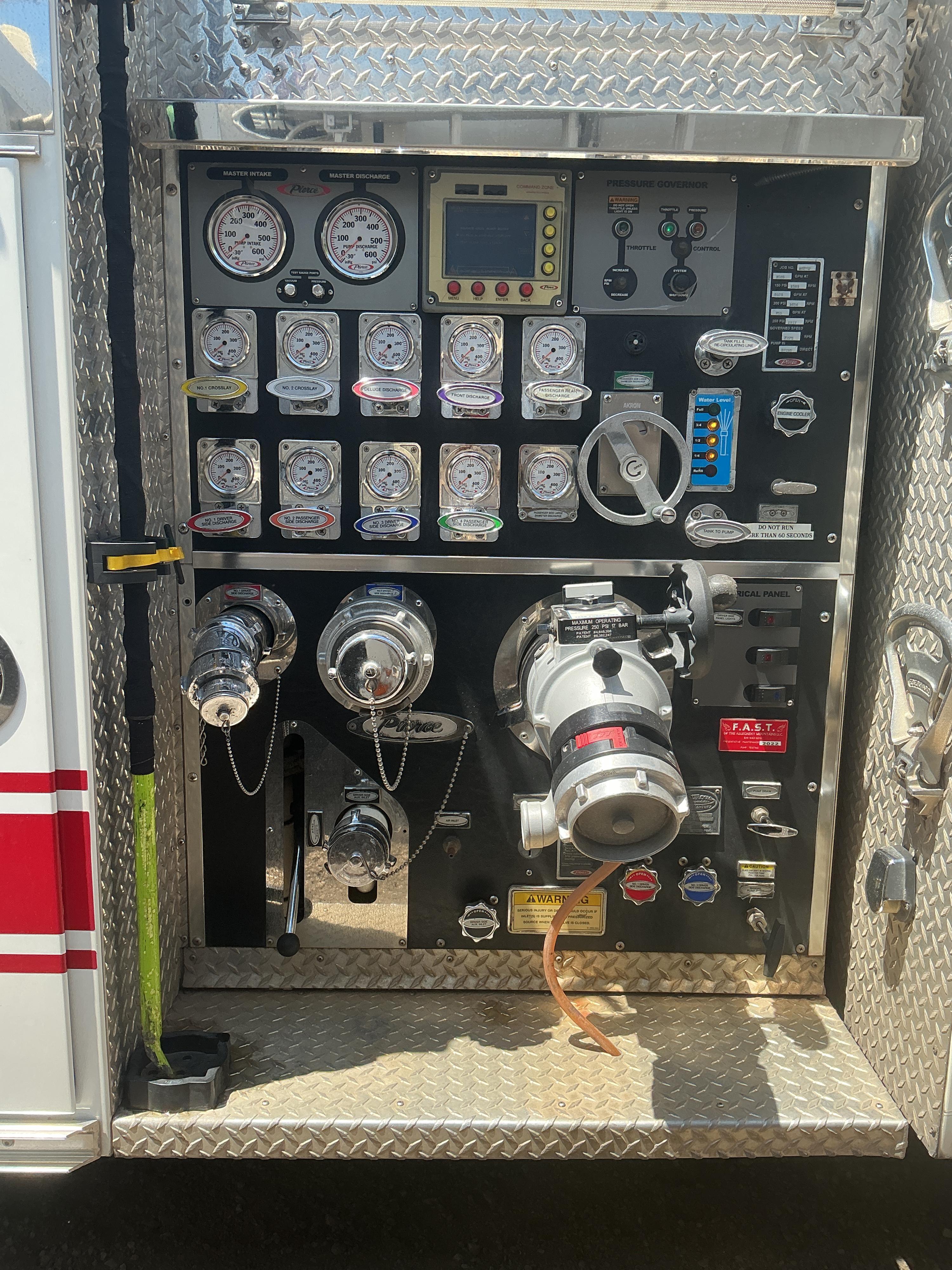 2003 Pierce Pumper - image 6