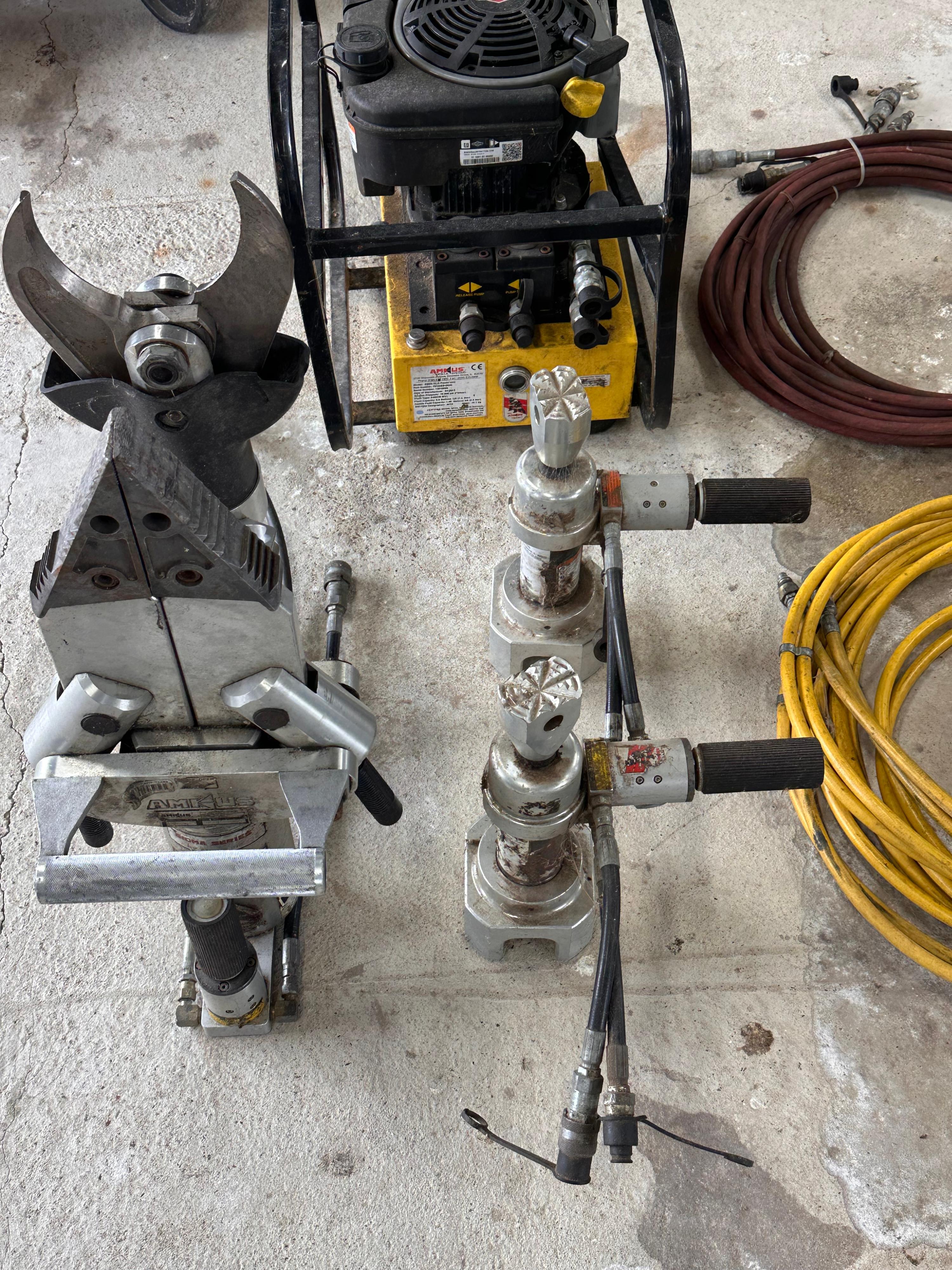 Amkus Rescue Tools - image 2