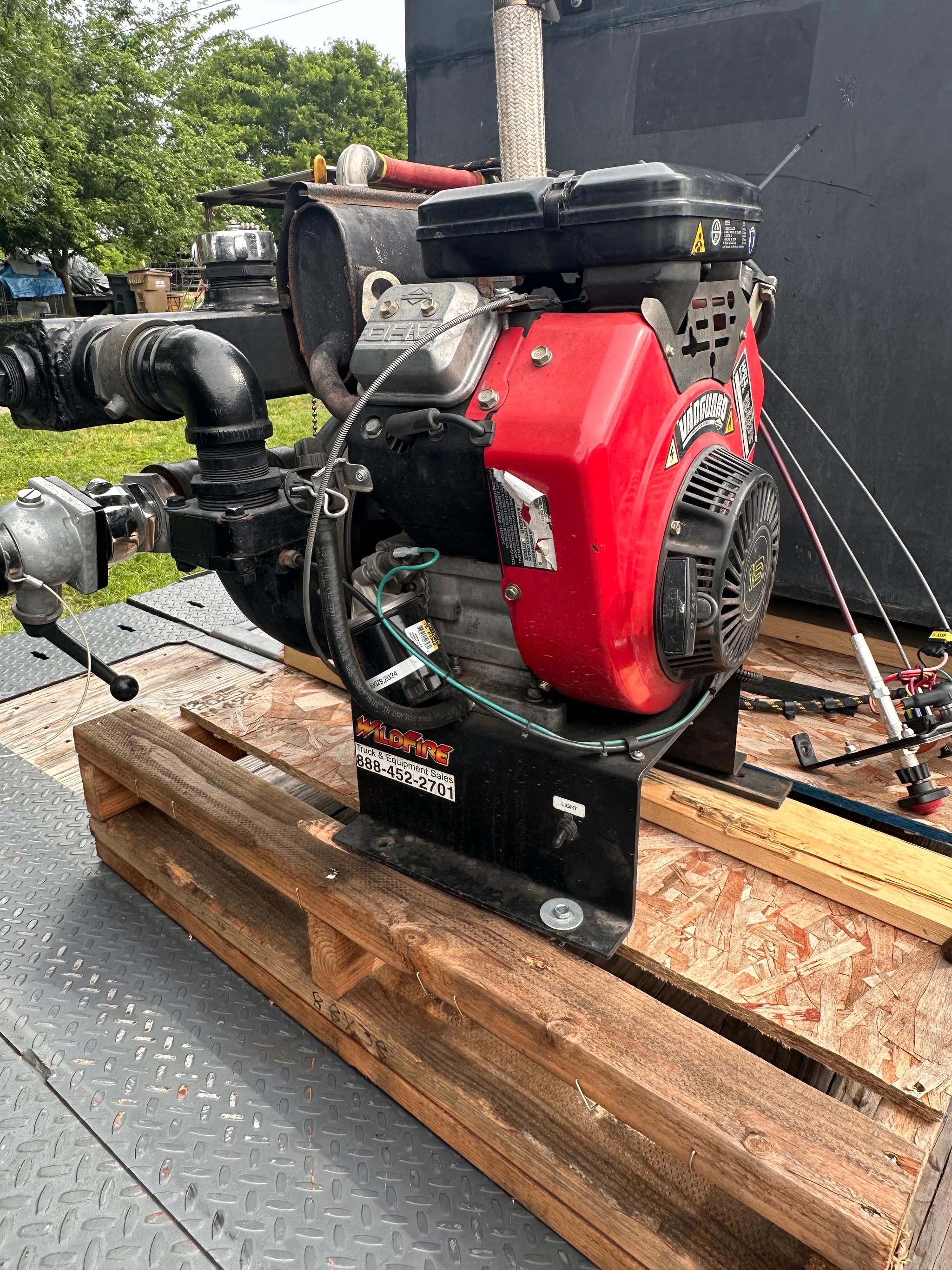 300 Gallon Skid Unit - image 3