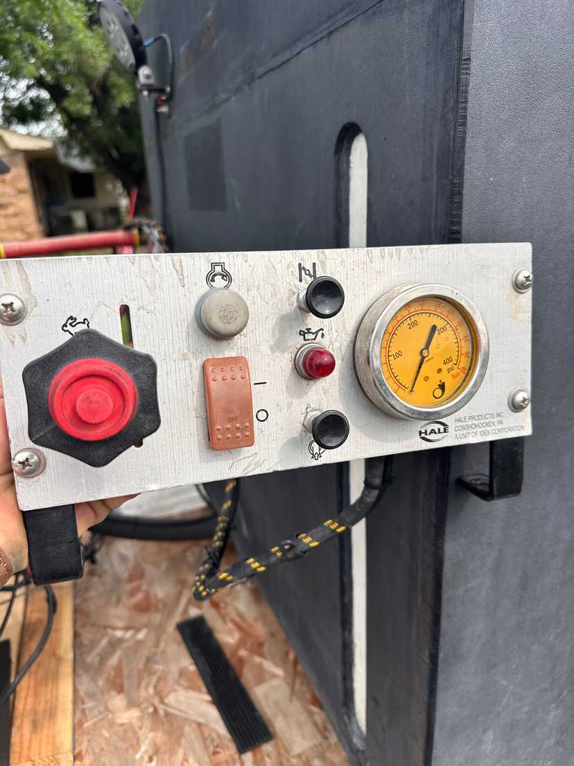 300 Gallon Skid Unit — photo 4