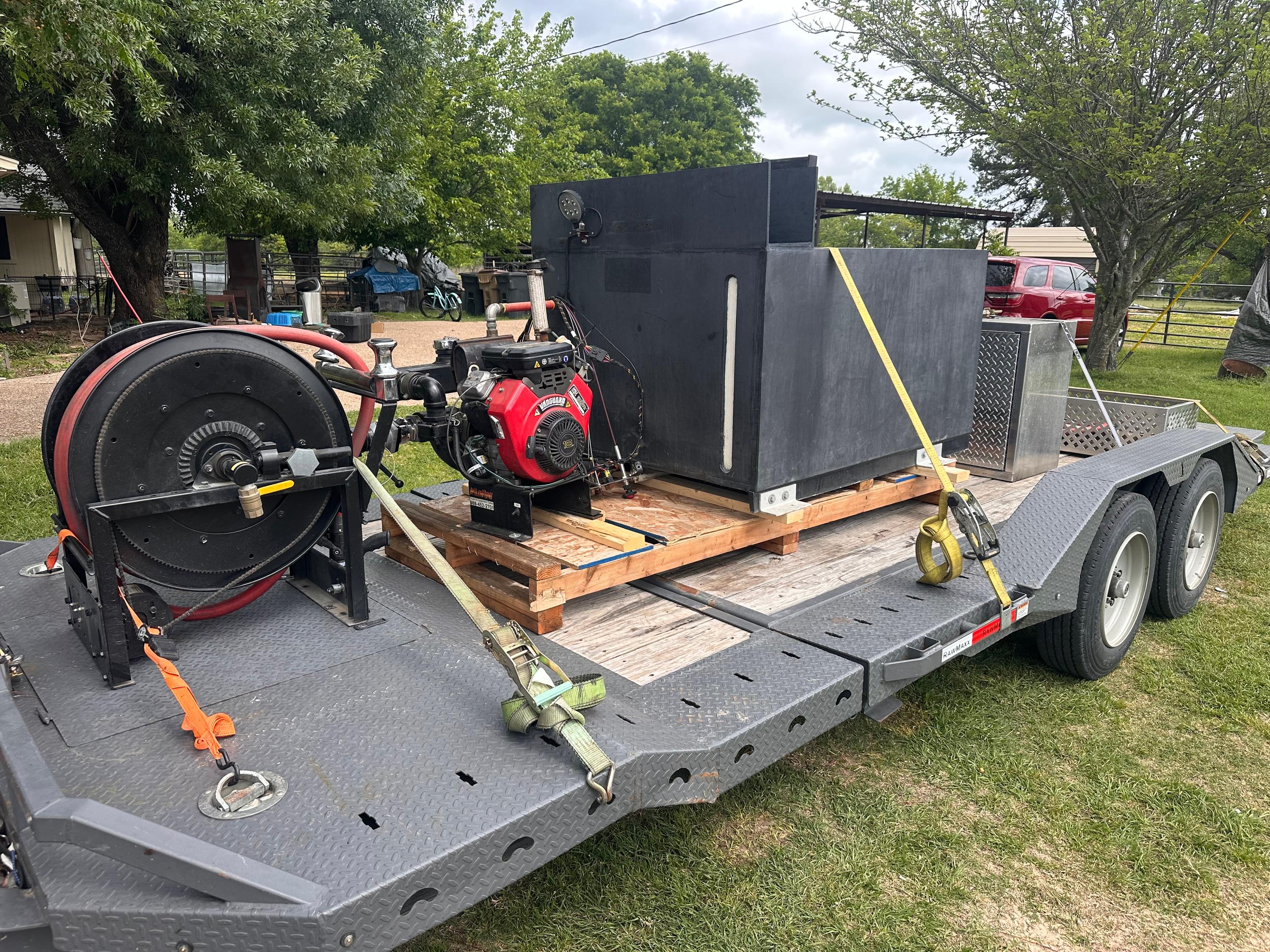 300 Gallon Skid Unit - image 1