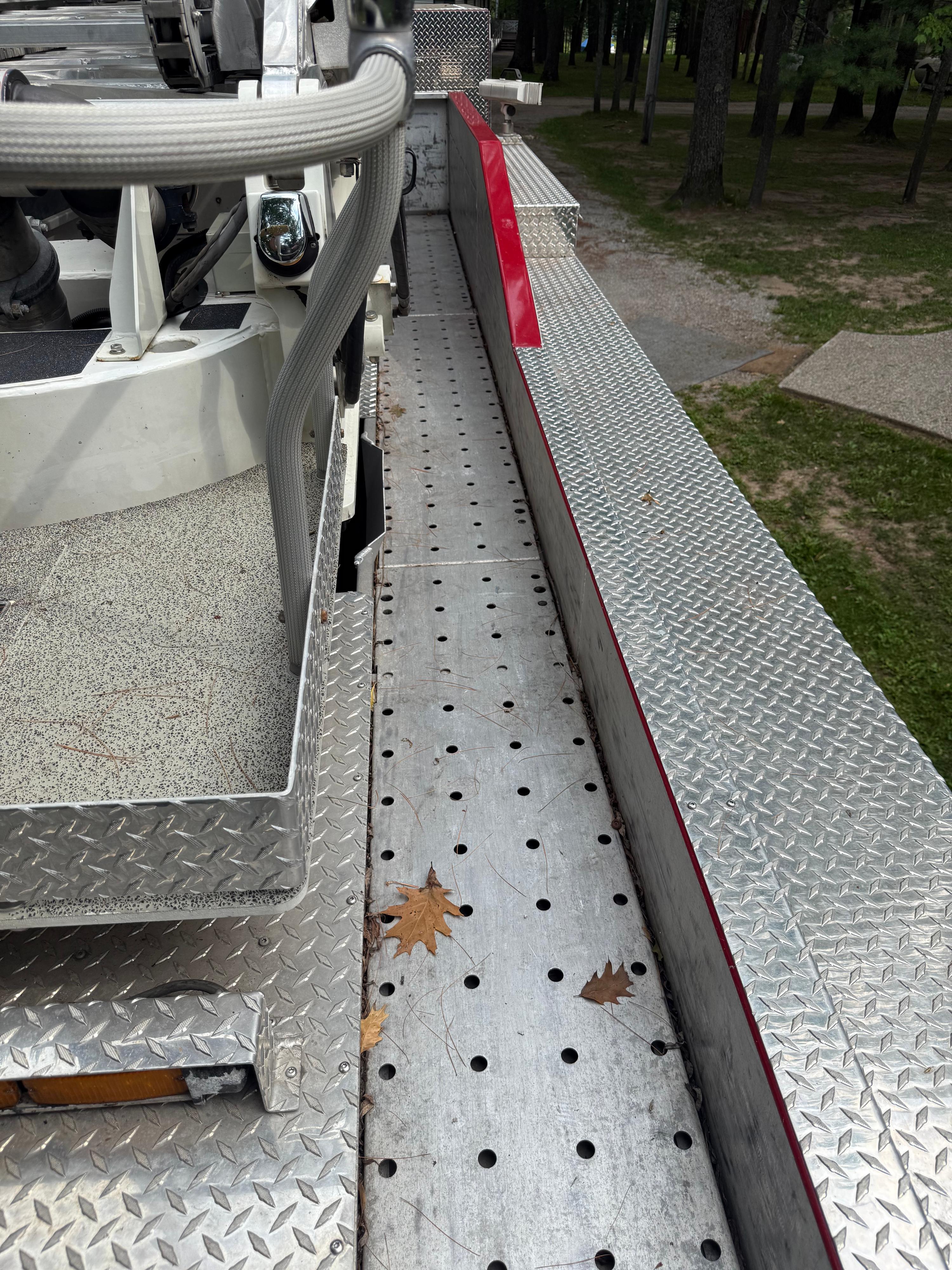 2021 Refurb/2008 Pierce Impel 75' Quint 1500/500 - image 42