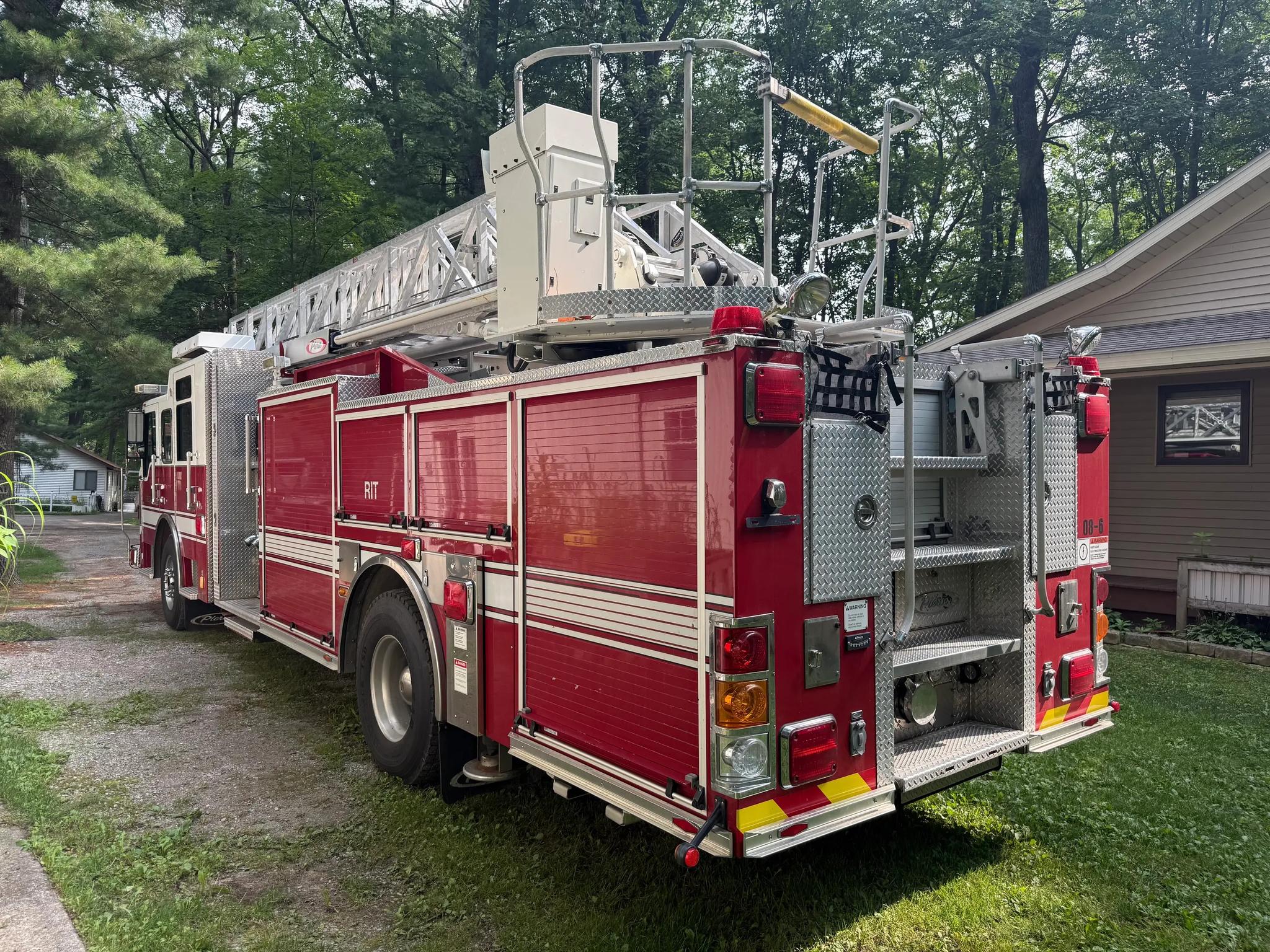 2021 Refurb/2008 Pierce Impel 75' Quint 1500/500 - image 2