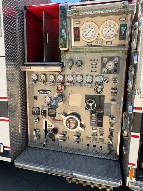 2010 Pierce Arrow XT Pumper - image 13