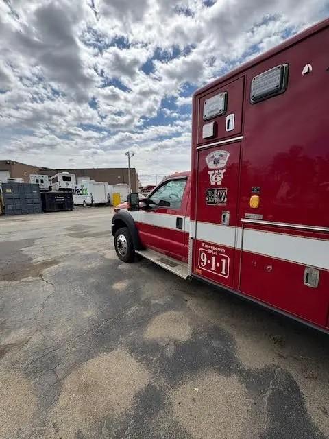 2011 Ford 4x4 Type I Ambulance - image 10