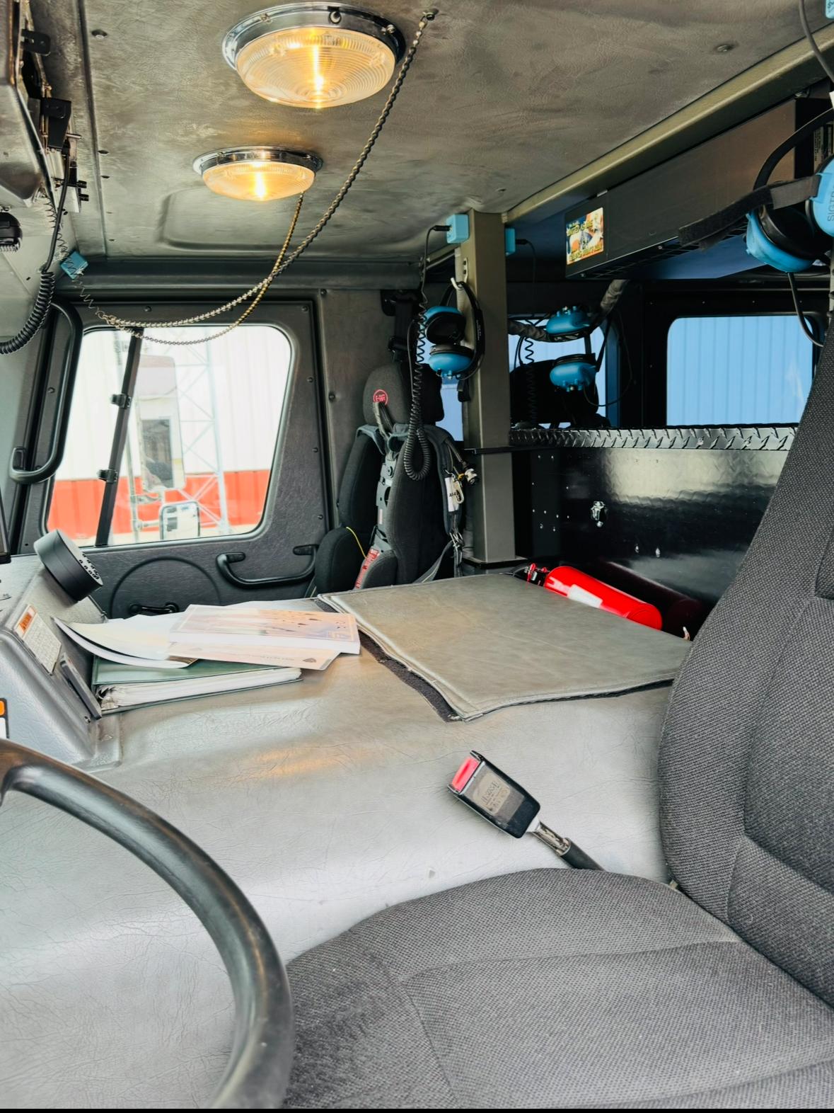 2001 E-One 95' Quint - image 26