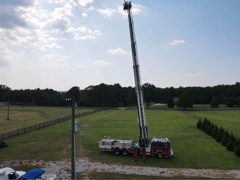 2003 Sutphen 110' Tower - image 6