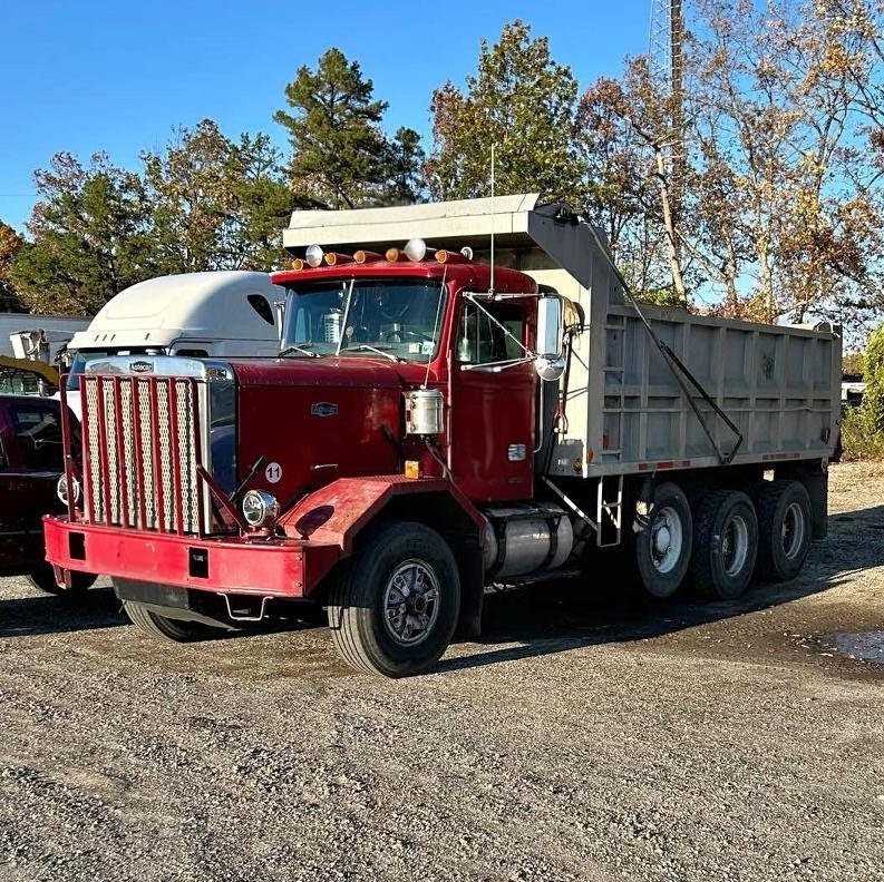 1986 Autocar DK Dump Truck