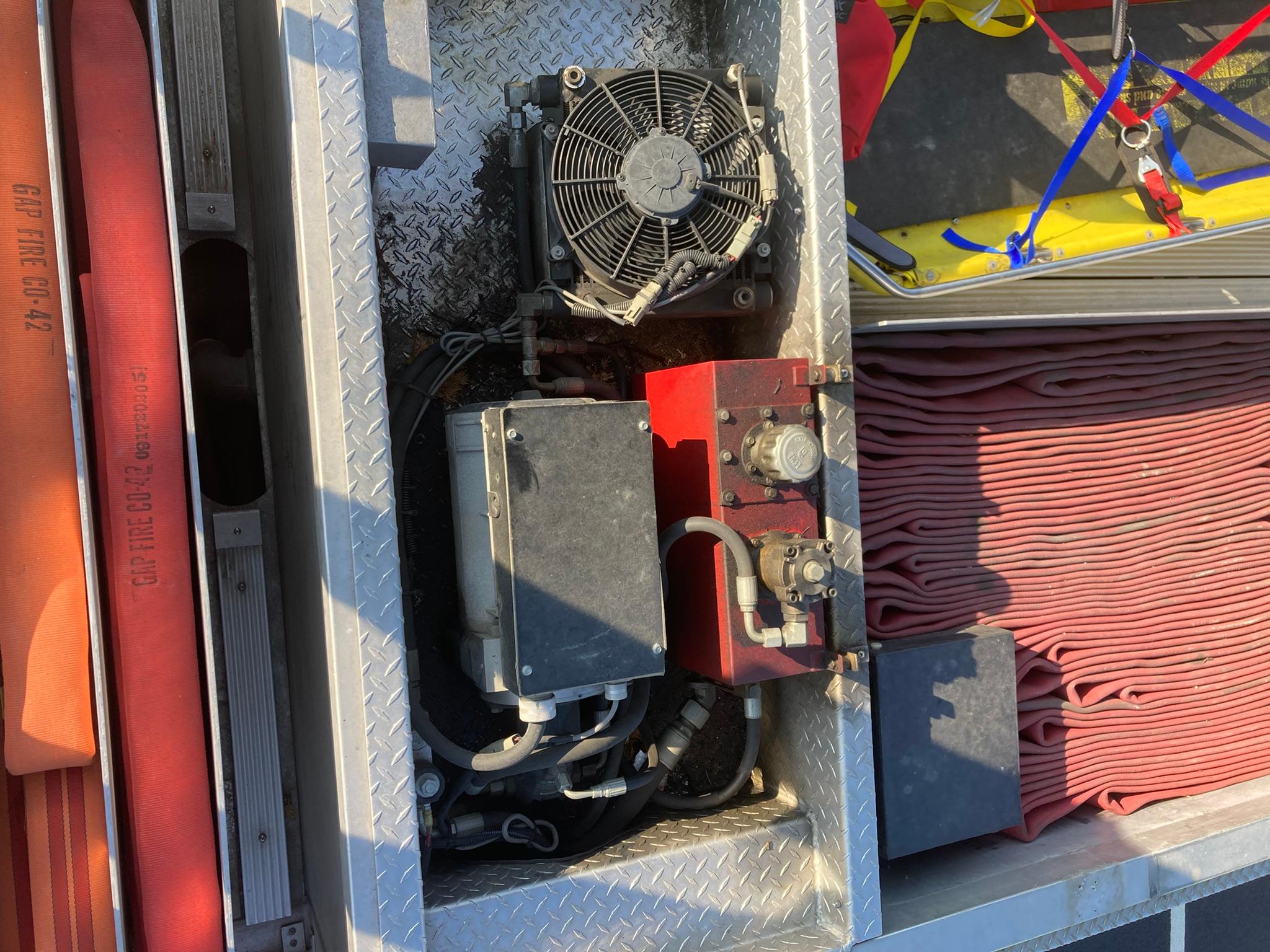 2002 E-One Cyclone HP100 100' Quint - image 24