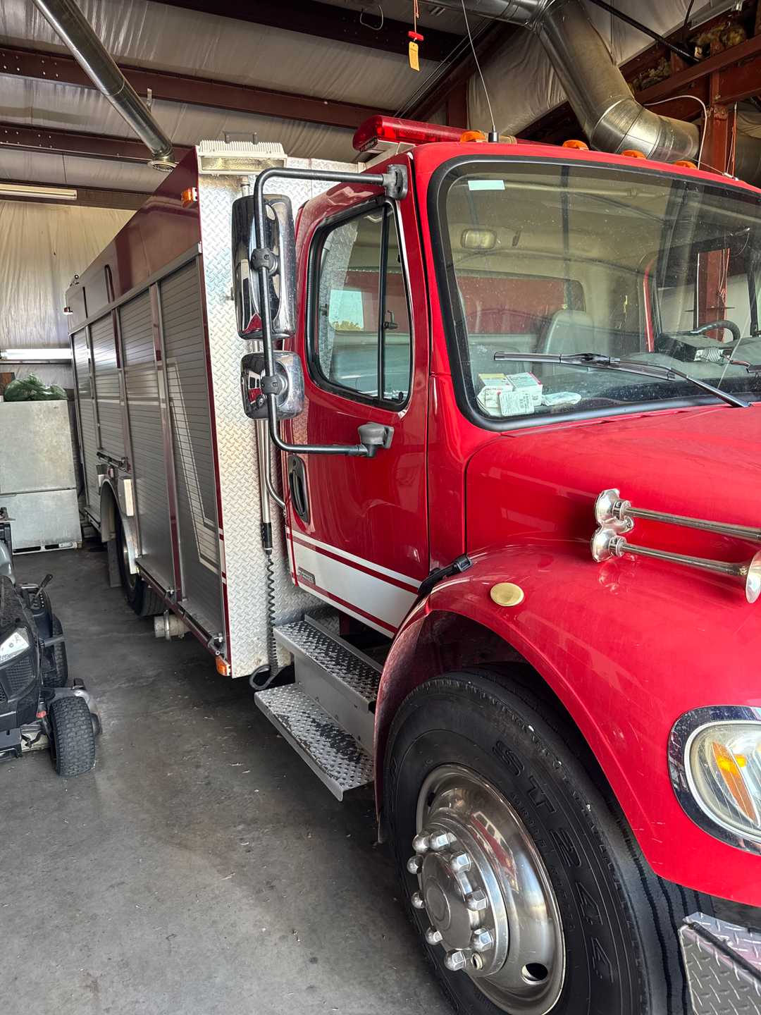2005 Freightliner Light Rescue