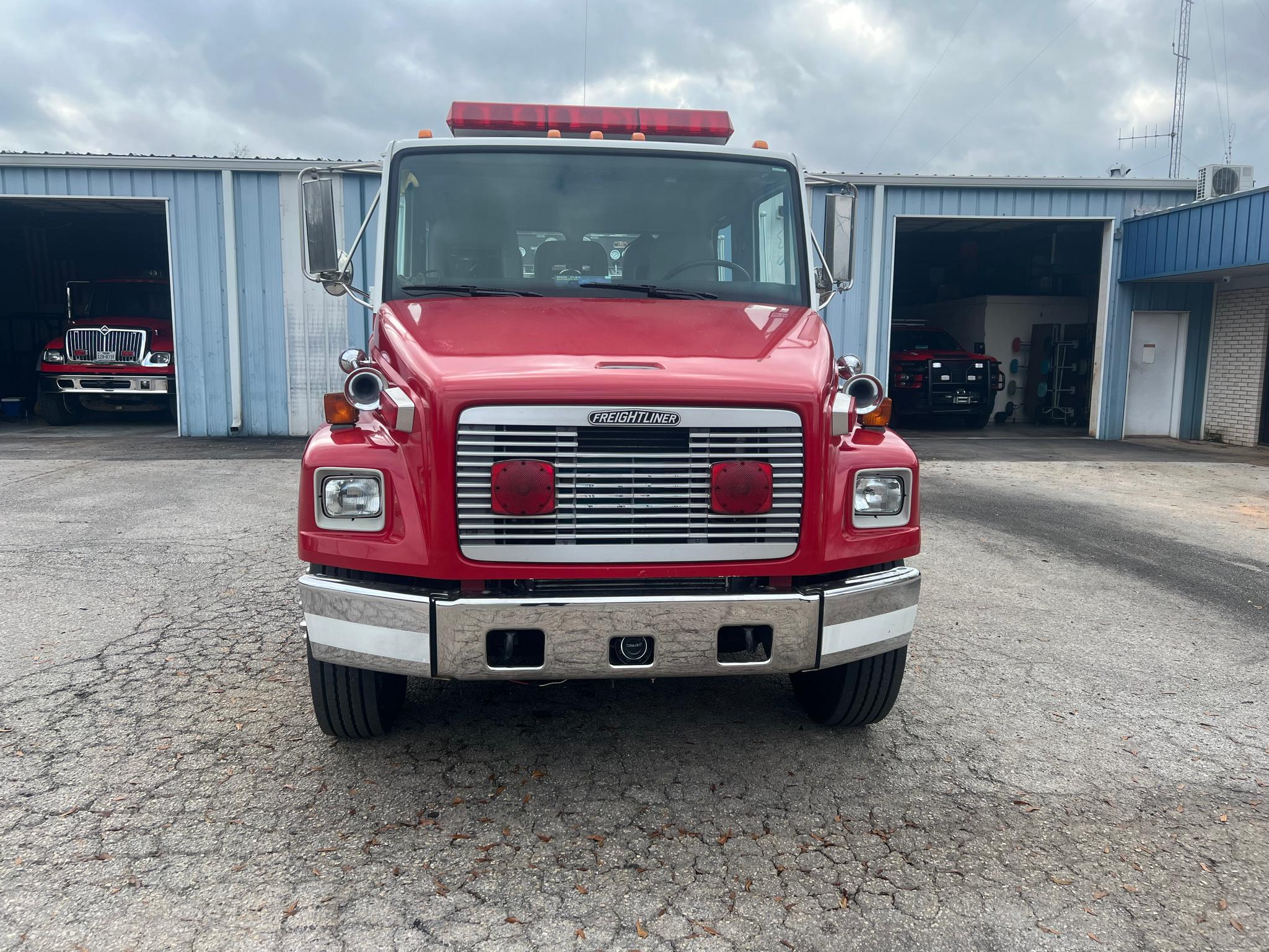 1996 Ferrara Freightliner Pumper - image 2