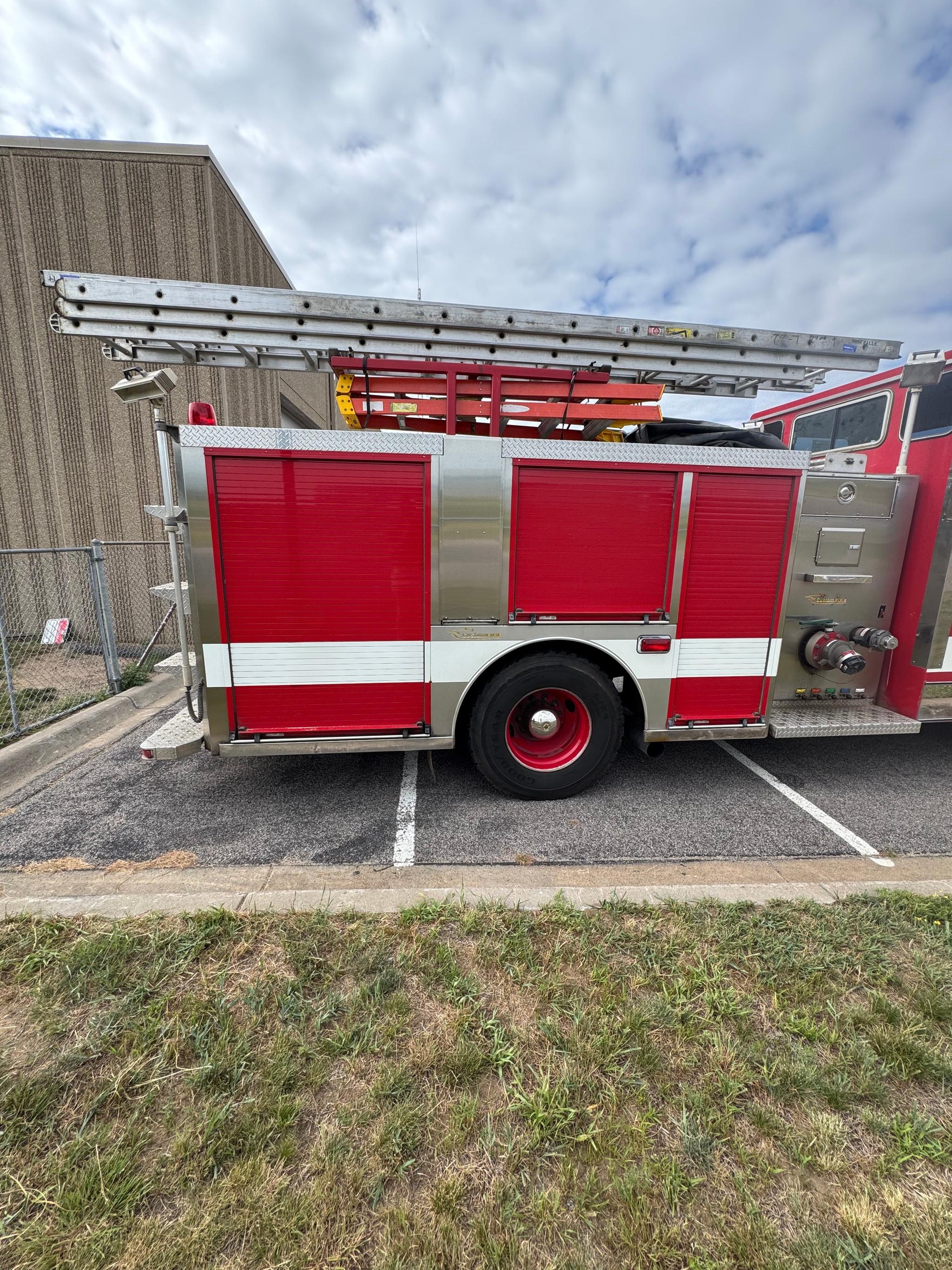 1992 Custom Fire Spartan Pumper - image 4