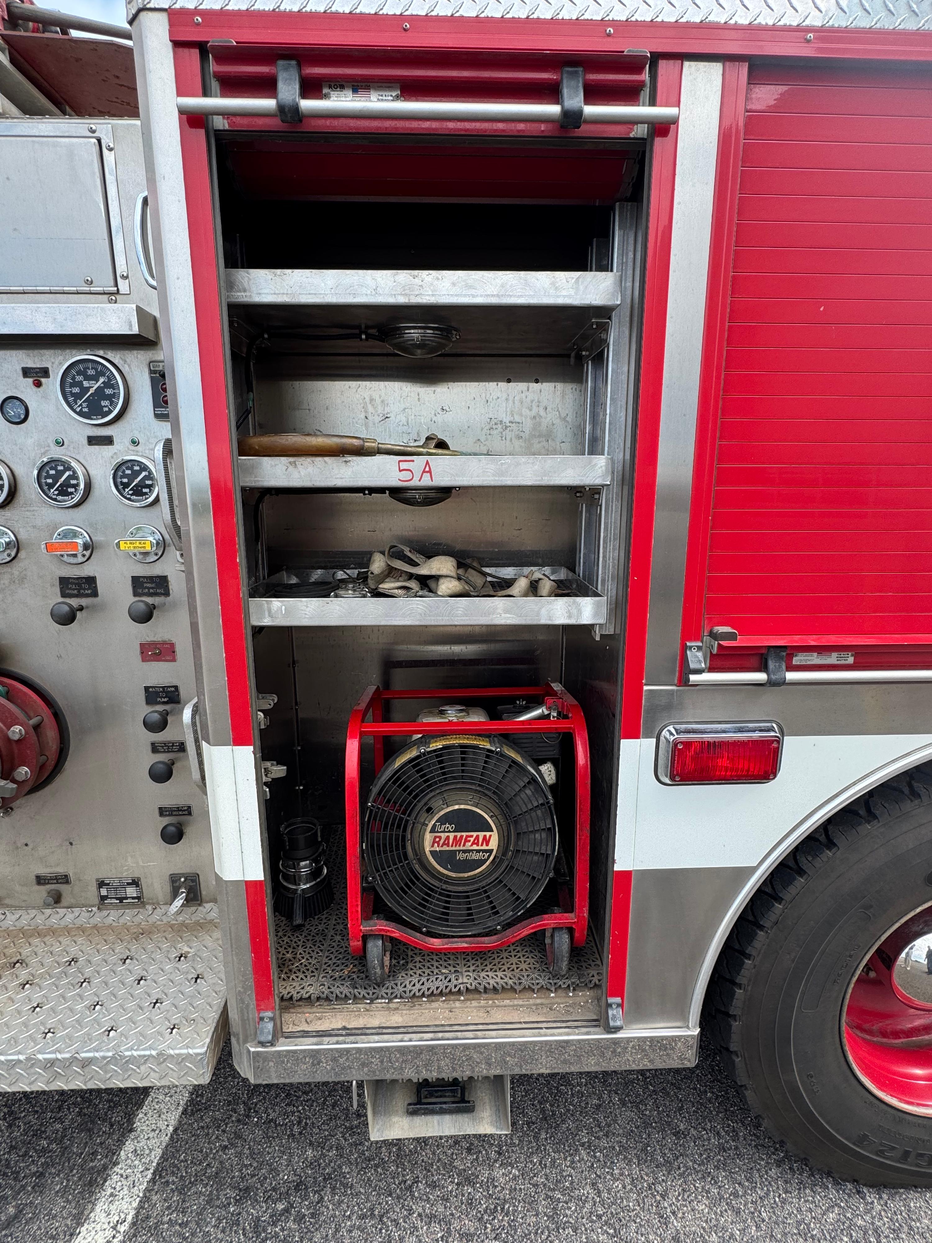 1992 Custom Fire Spartan Pumper - image 9