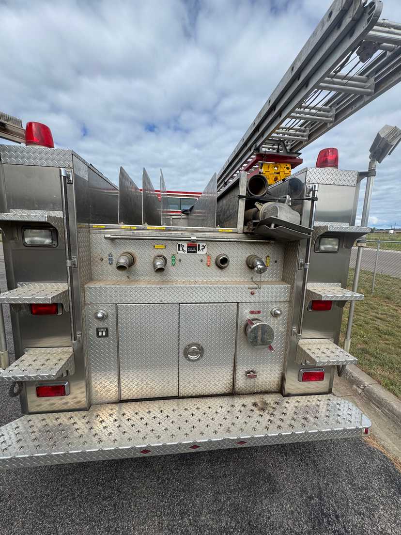 1992 Custom Fire Spartan Pumper — photo 7