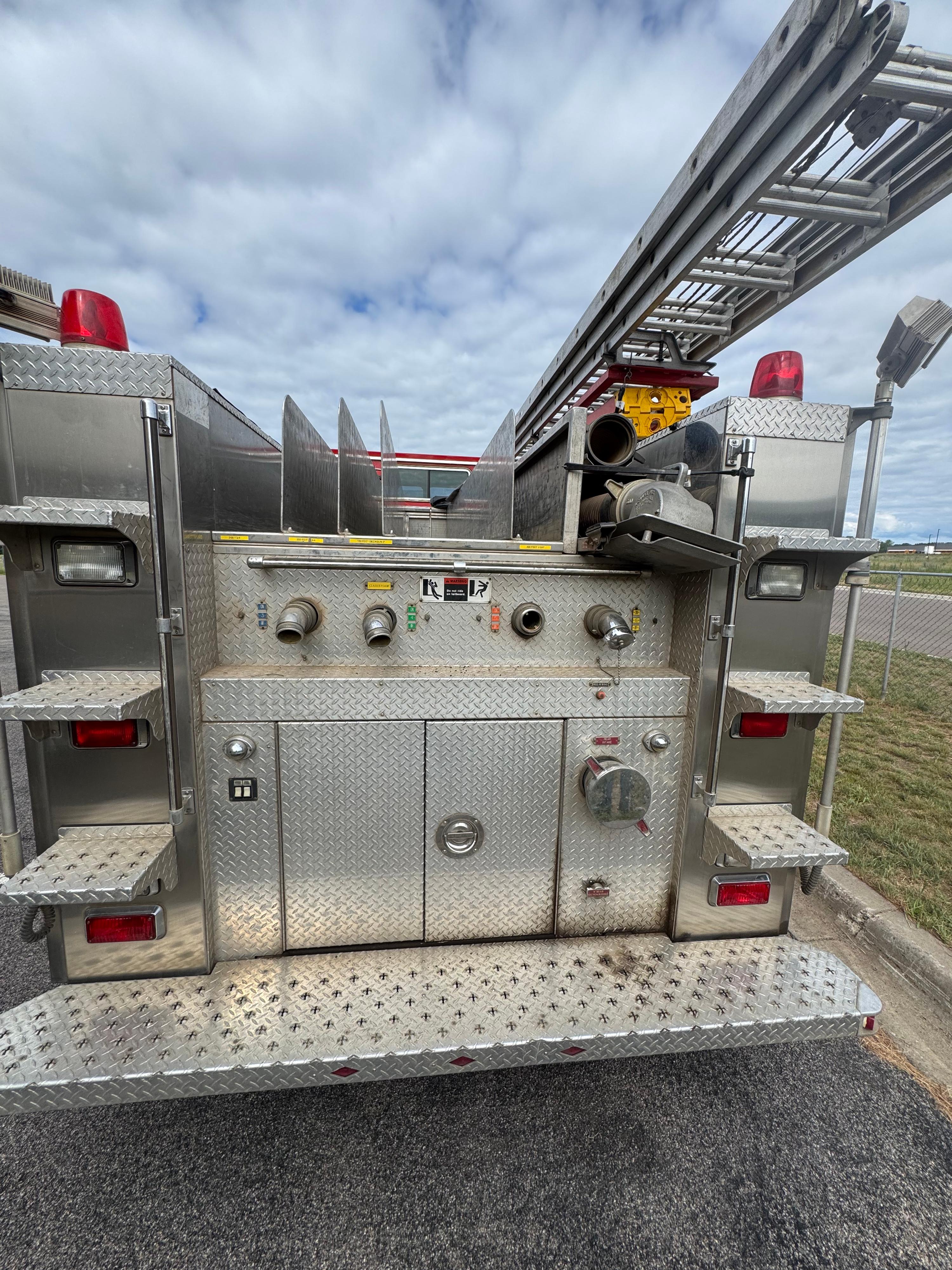 1992 Custom Fire Spartan Pumper - image 7