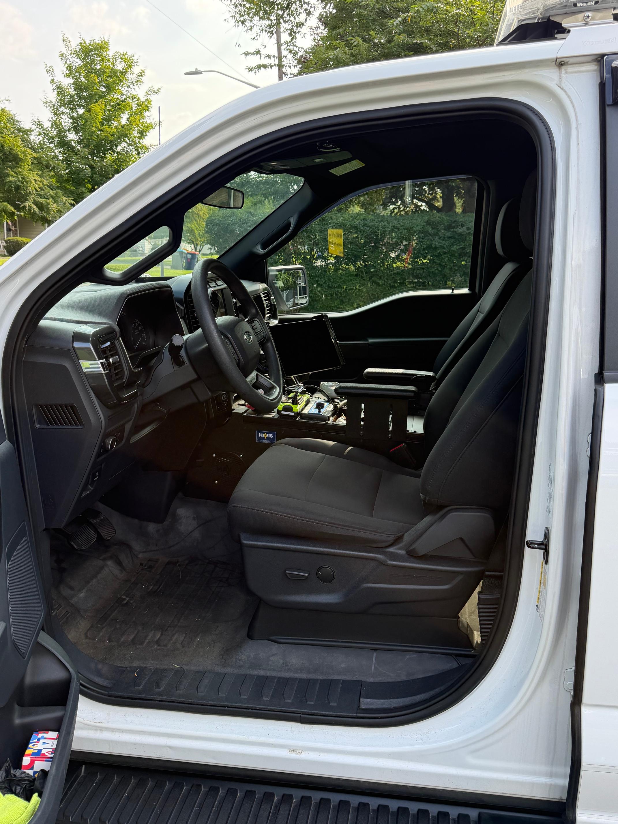 2022 Ford F-150 4x4 Command Unit - image 7