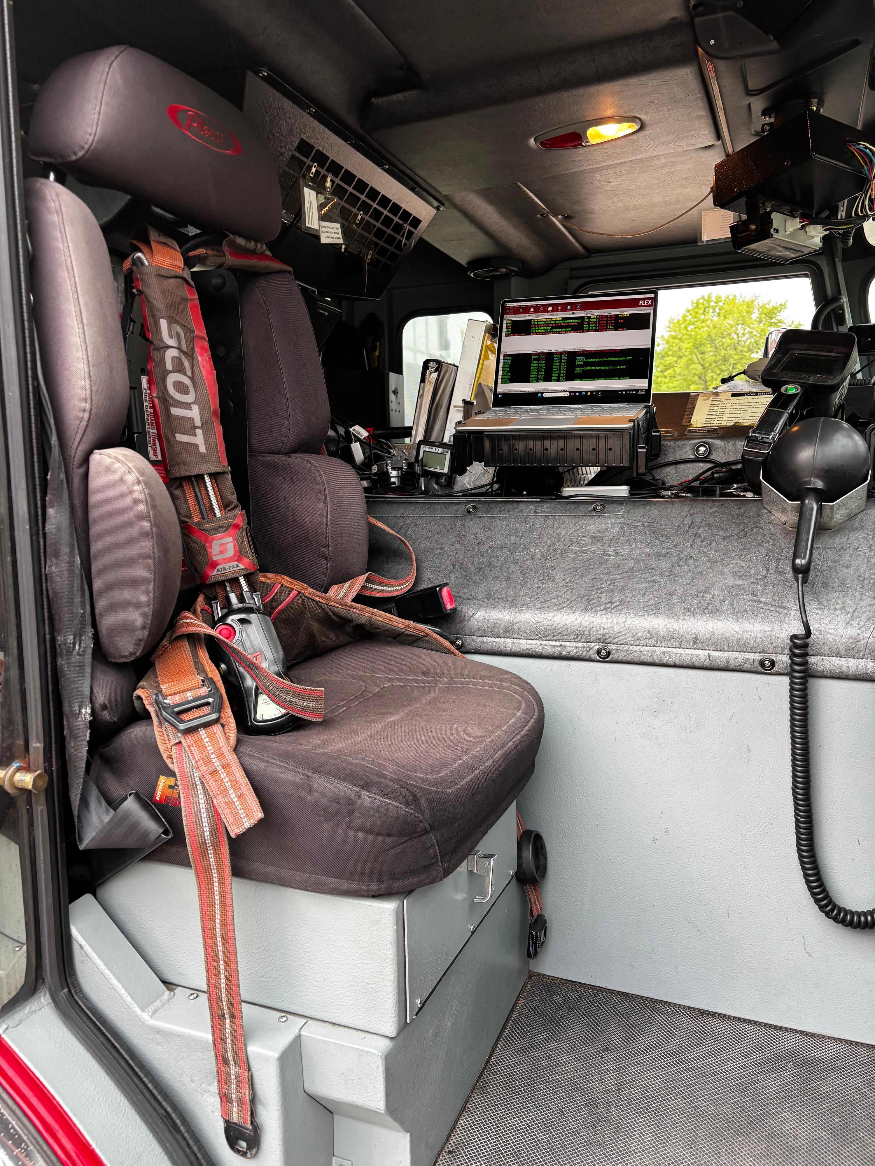 2003 Pierce Enforcer Quint, 75' 1250/560 - image 35