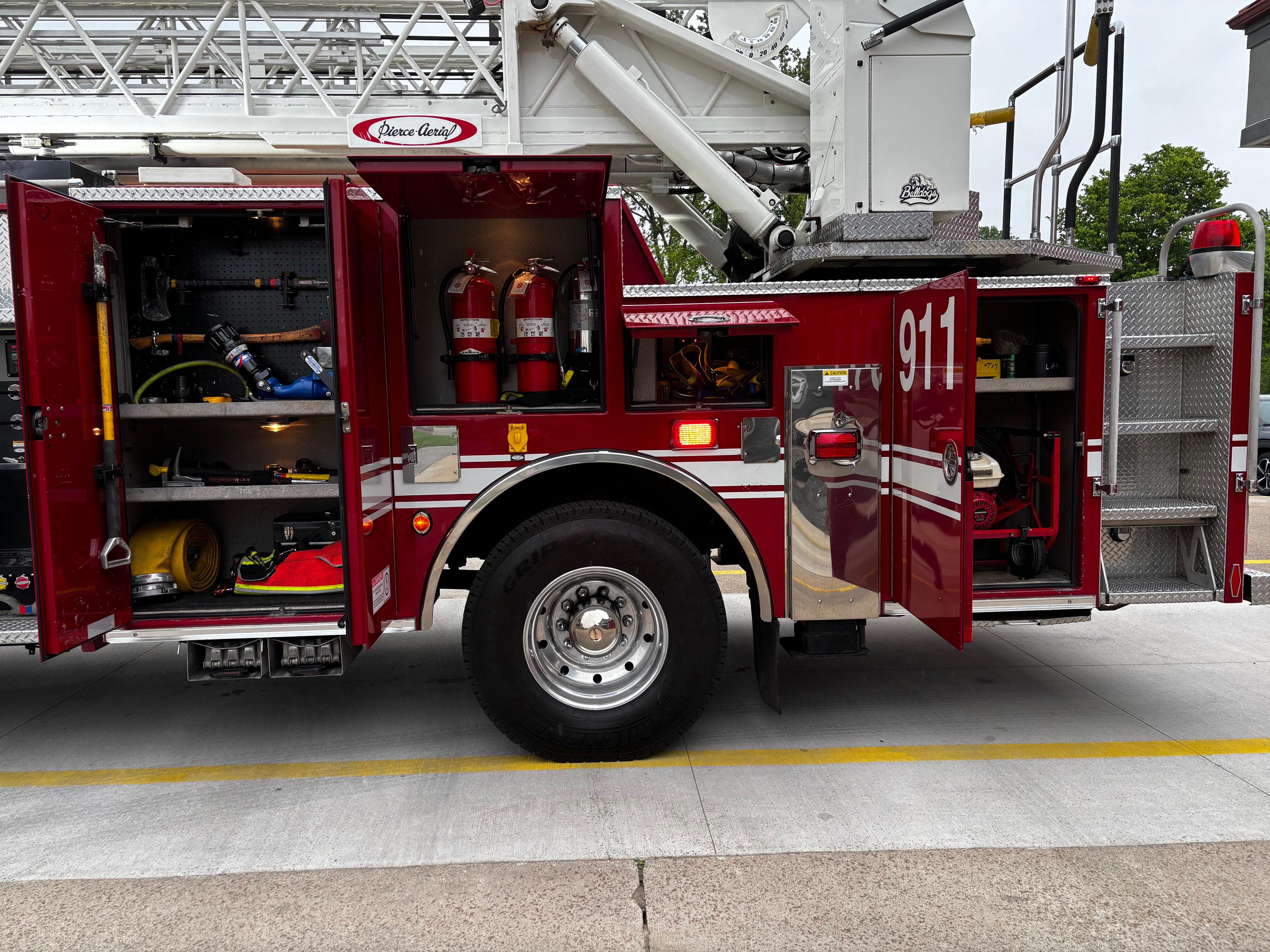 2003 Pierce Enforcer Quint, 75' 1250/560 - image 13