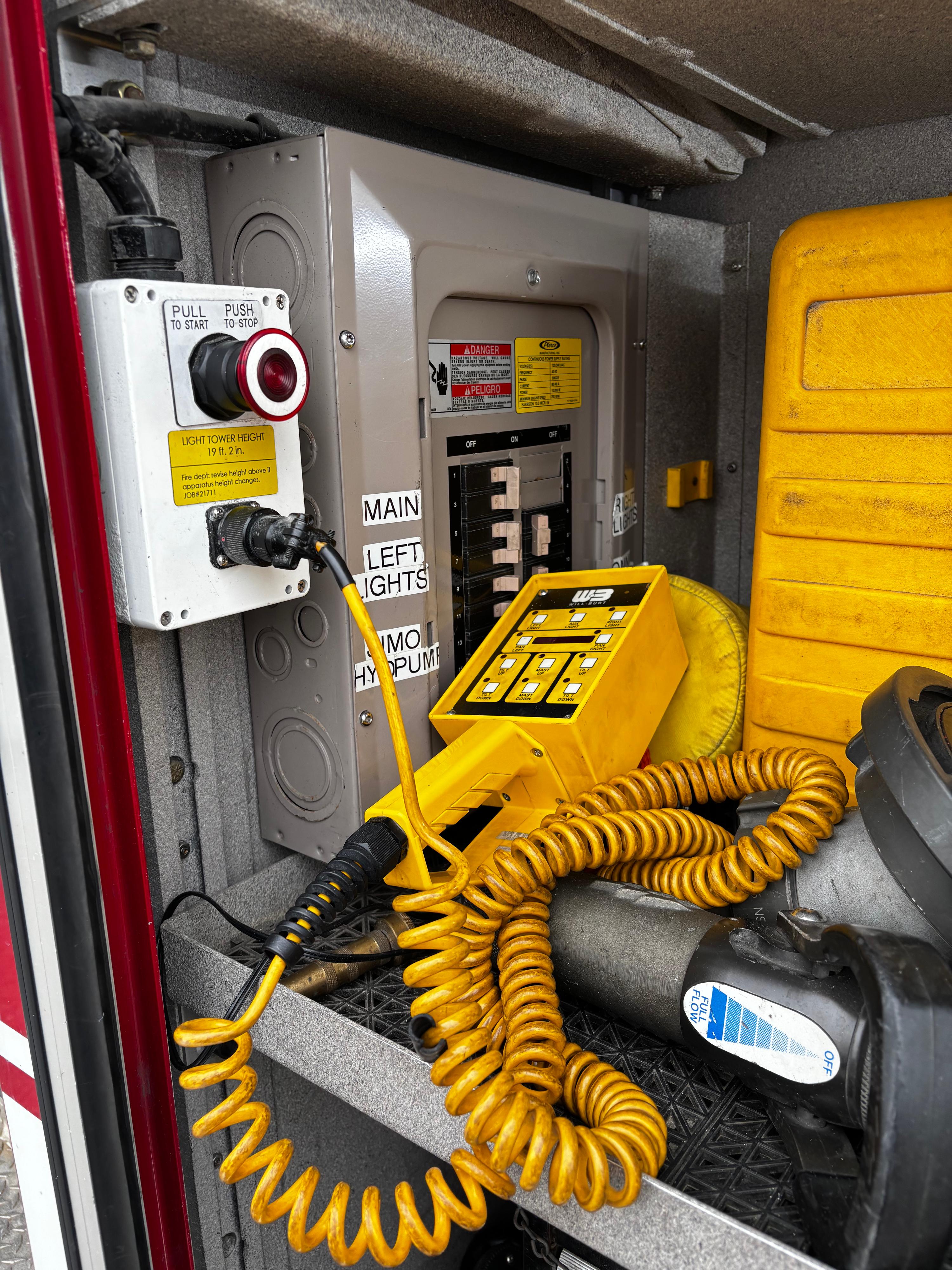 2009 Pierce Impel Pumper - image 15