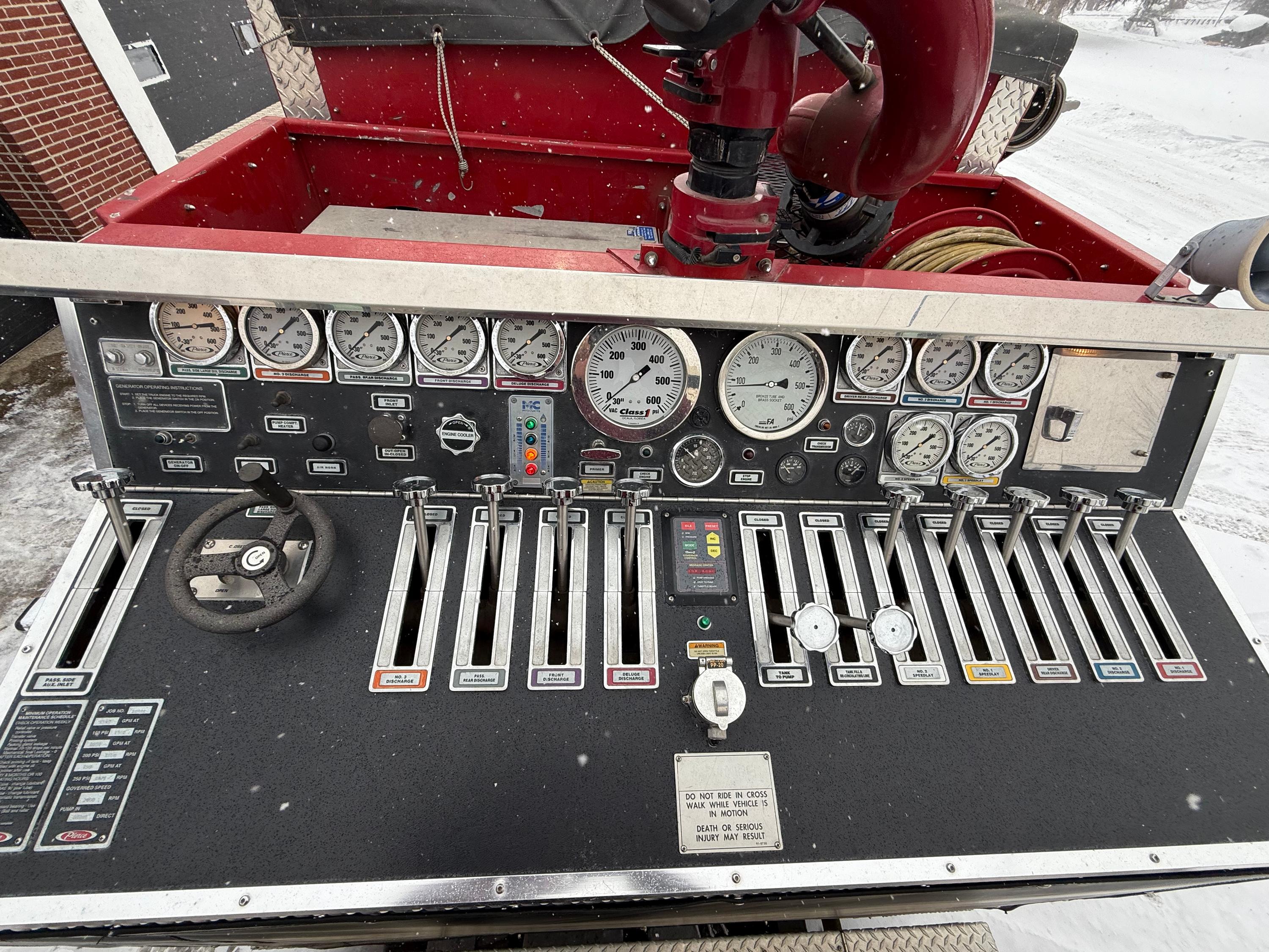 2000 Pierce Saber 1500/1000 - image 11