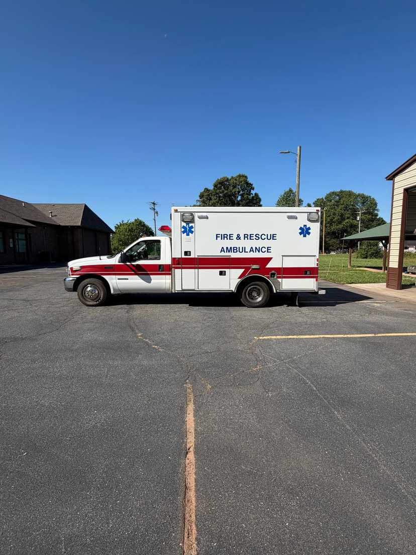1999 Road Rescue Ford Type I Ambulance